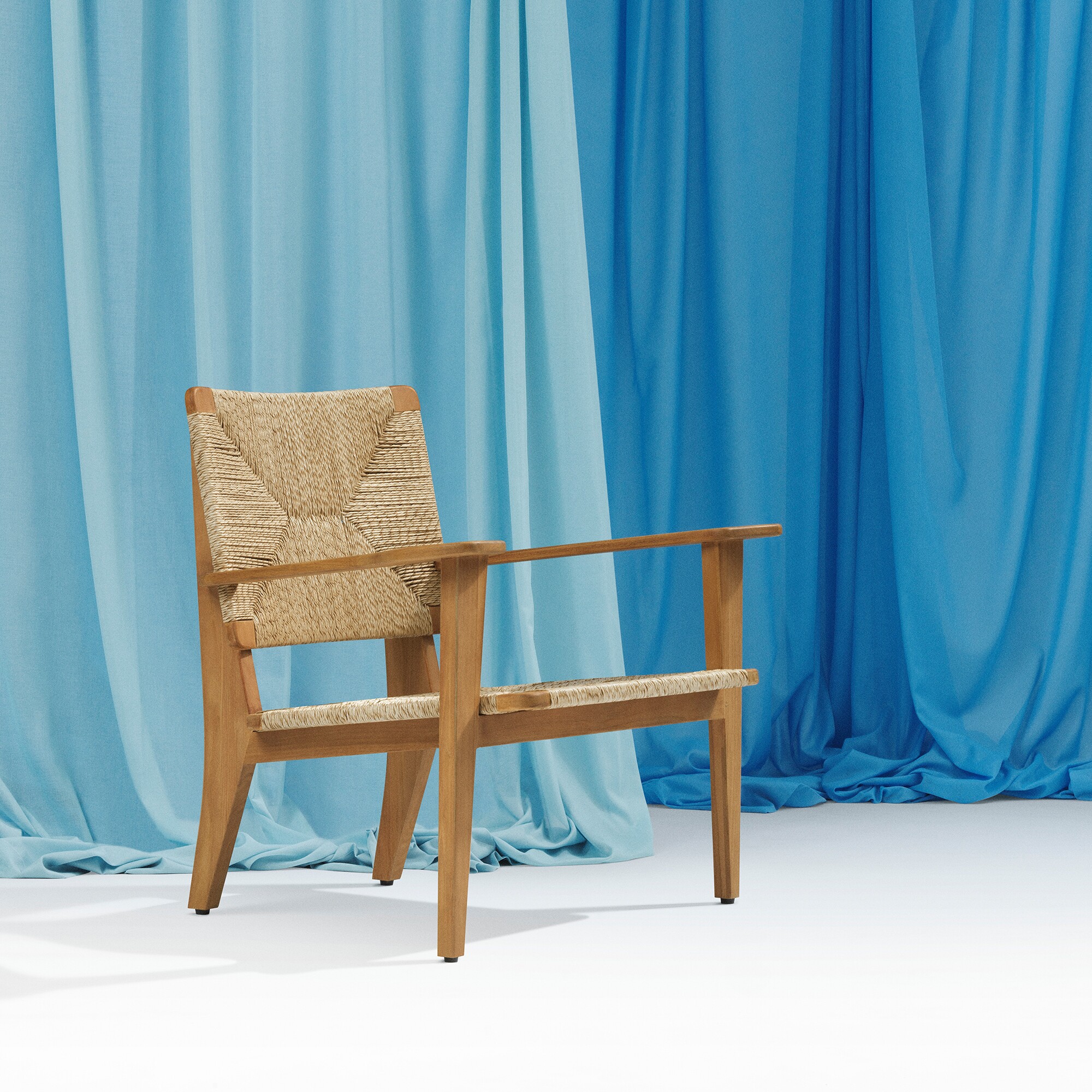 F-Chair Outdoor Lounge Chair