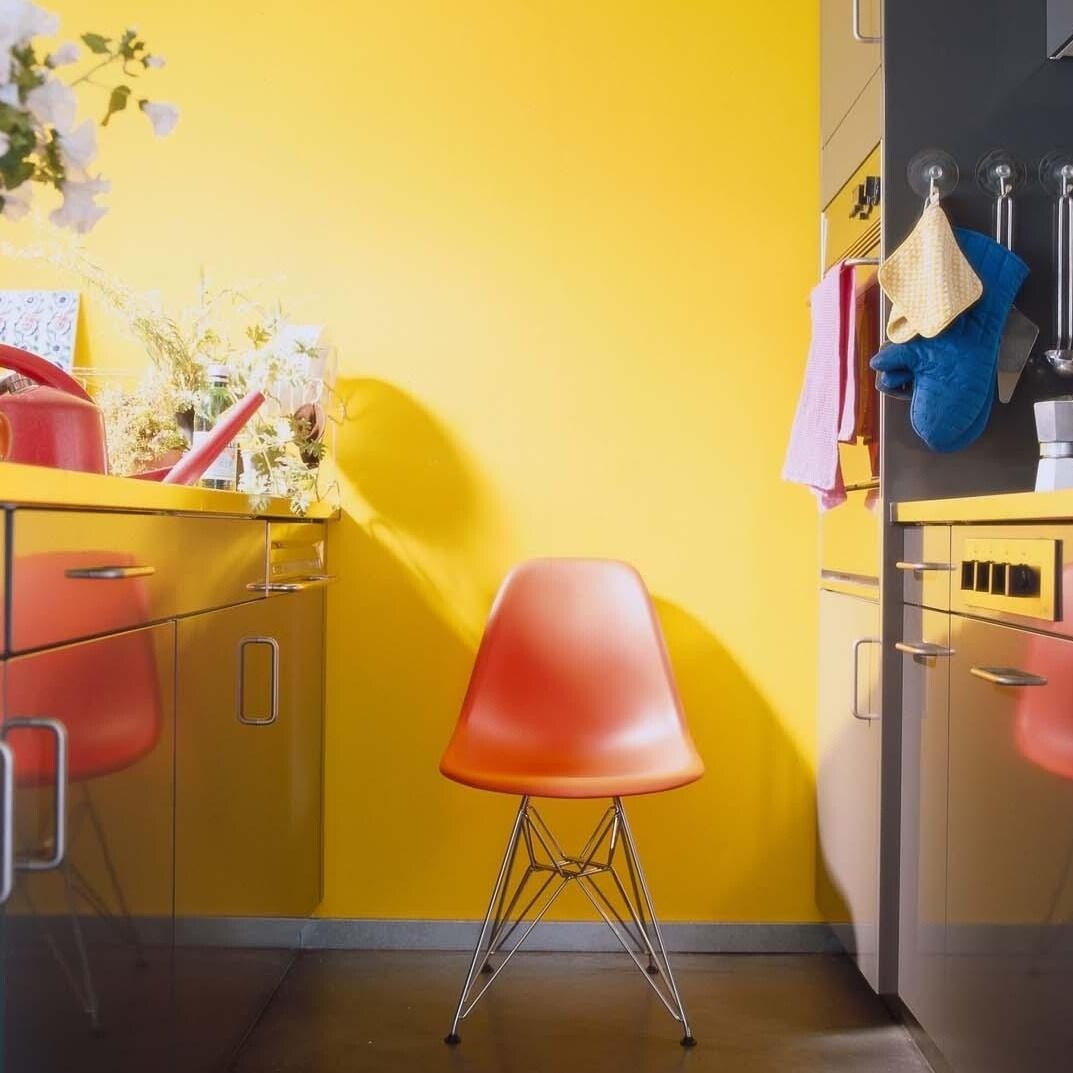 Eames Plastic Side Chair DSR RE Chromed Base