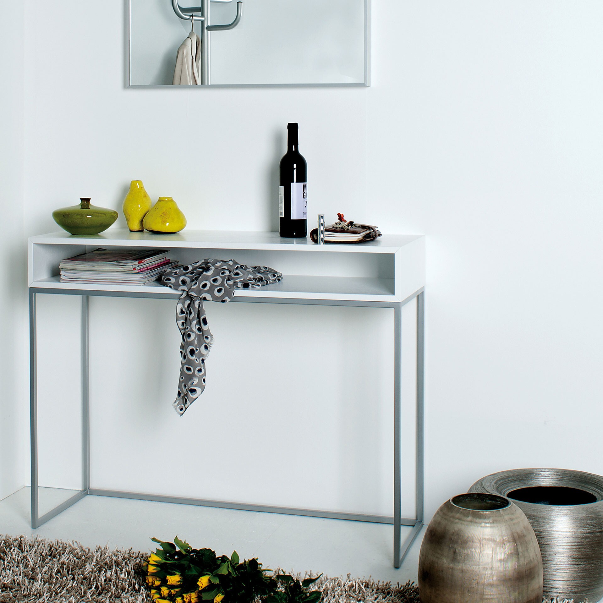 Dina Console Table