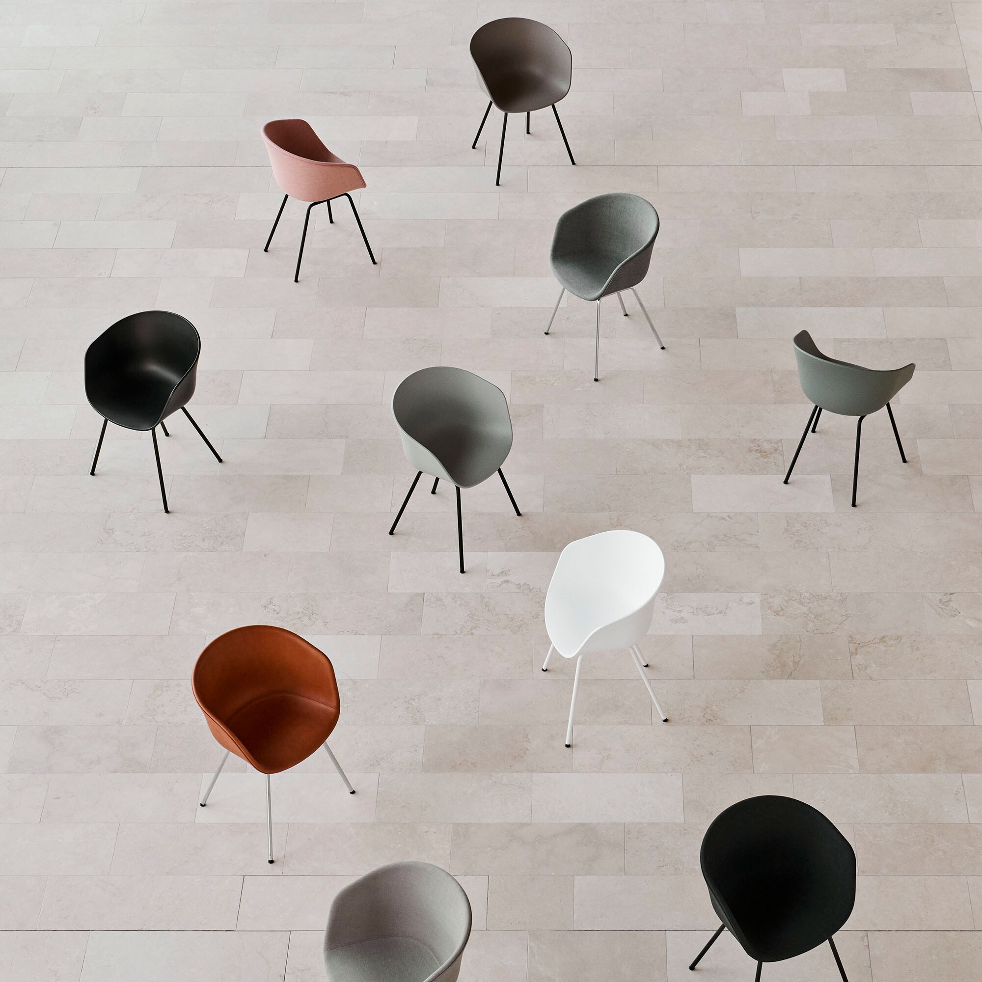 About a Chair AAC 26 2.0 Black Base