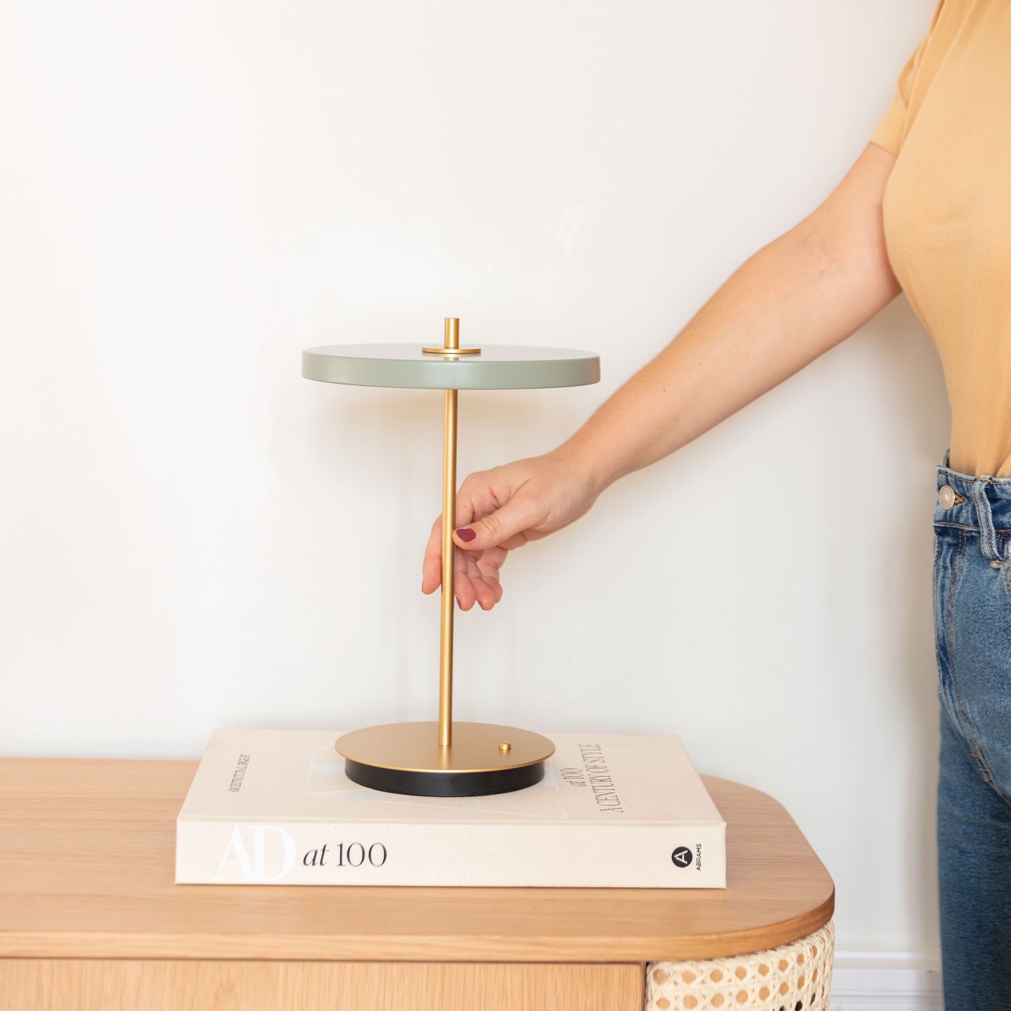 Asteria Move LED Table Lamp V2 with Battery