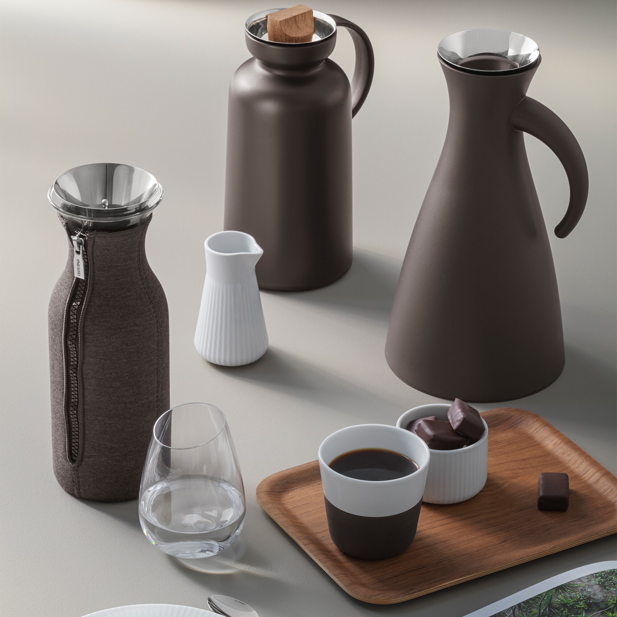 Fridge Carafe with Neoprene Cover 1L