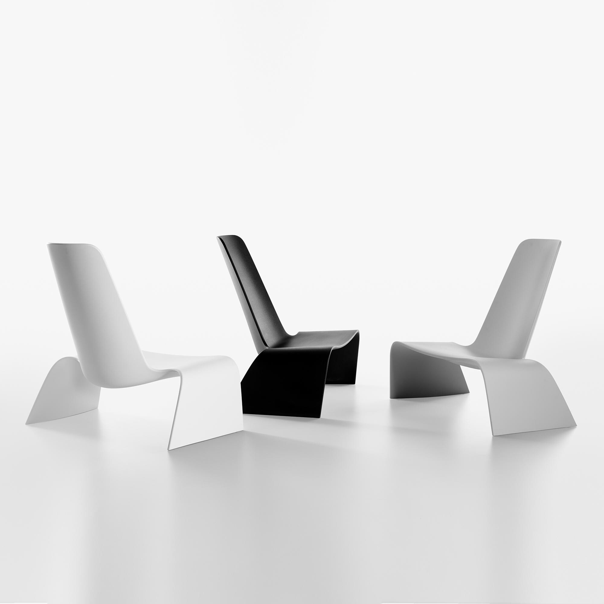 Land Outdoor Lounge Chair