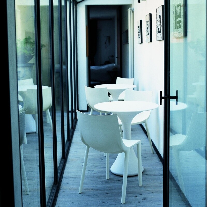 Kissi Kissi Garden Table