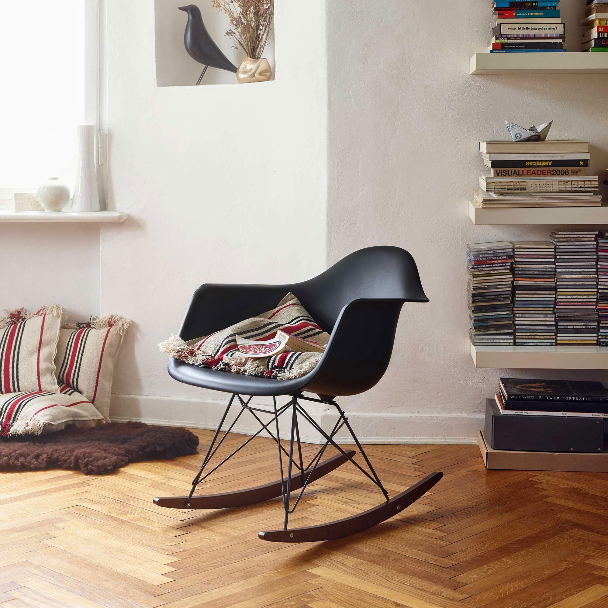Eames Plastic Armchair RAR RE Rocking Chair Black
