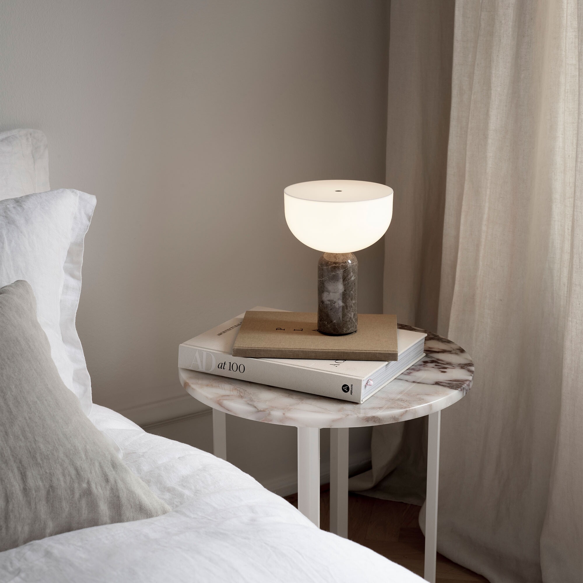 Kizu Portable LED Table Lamp with Battery