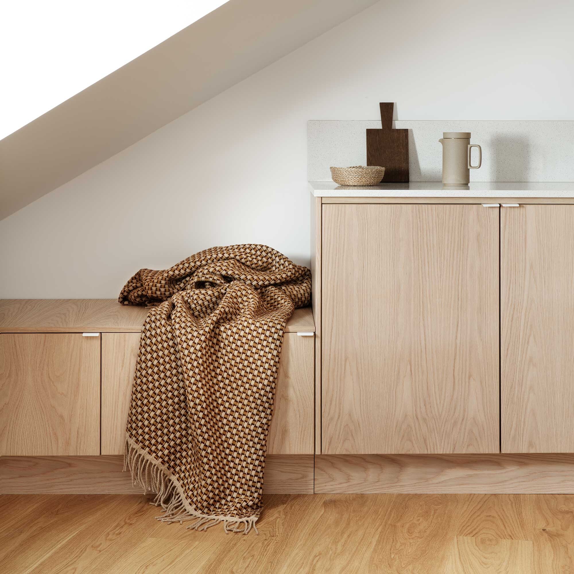 Isak Plaid/Throw 150x210cm