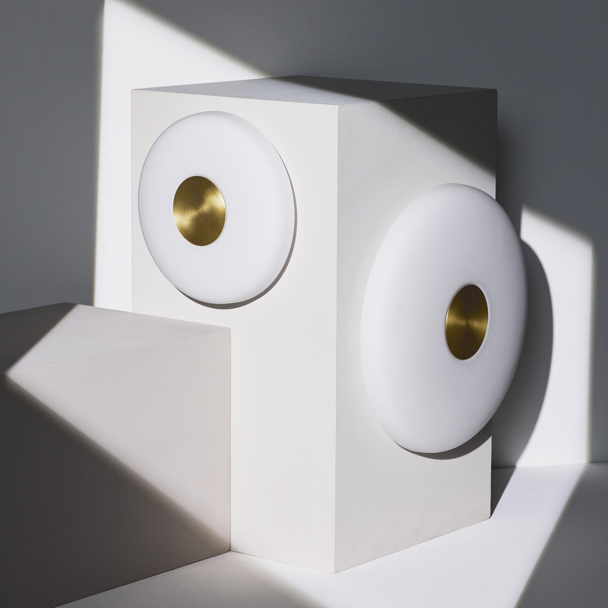 Glint LED Wall Lamp Glass