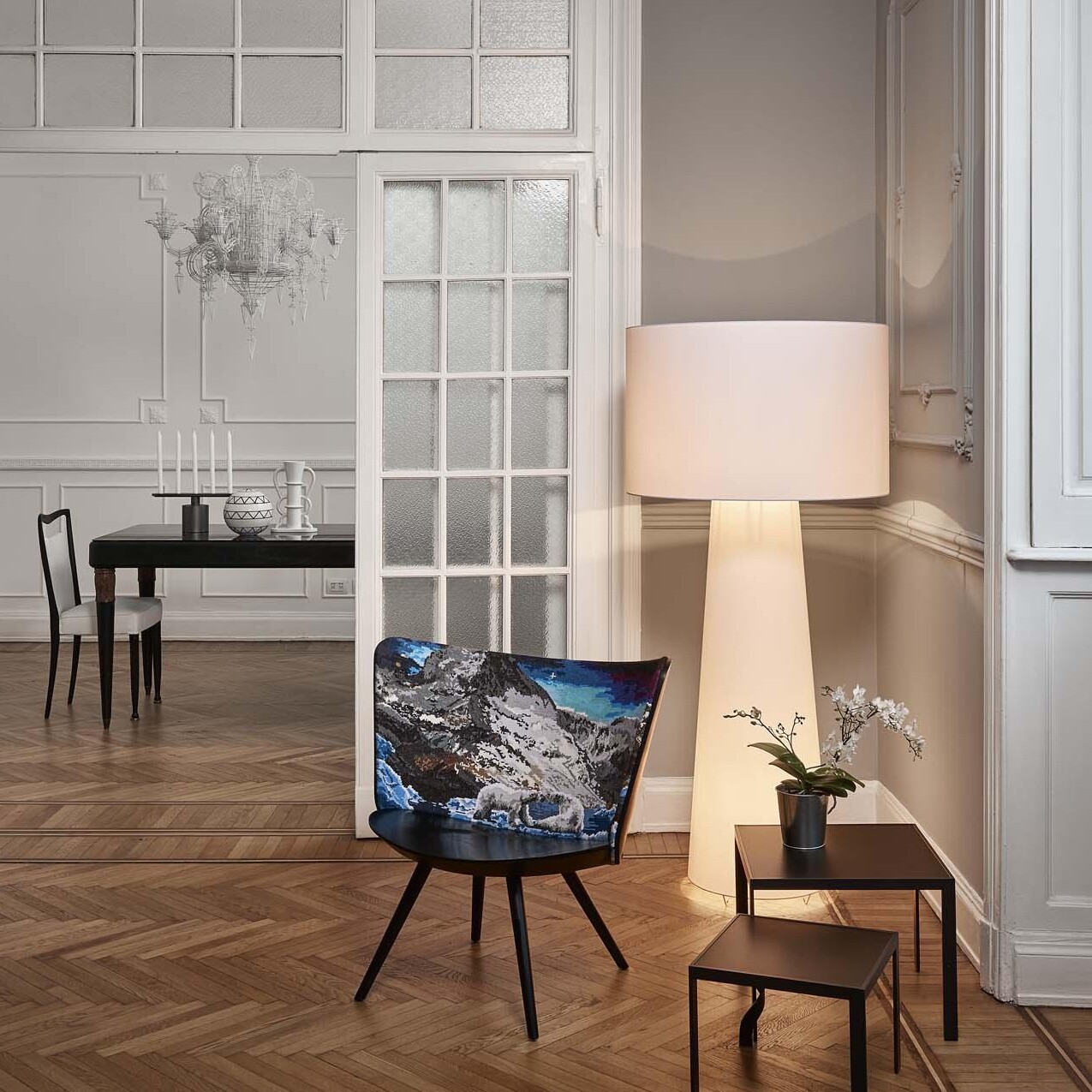 Big Shadow Floor Lamp