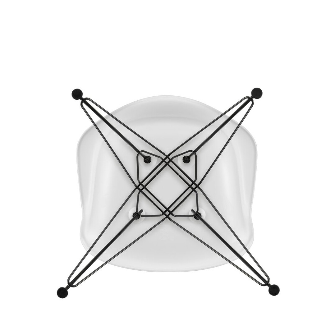 Eames Plastic Armchair DAR RE Black Base