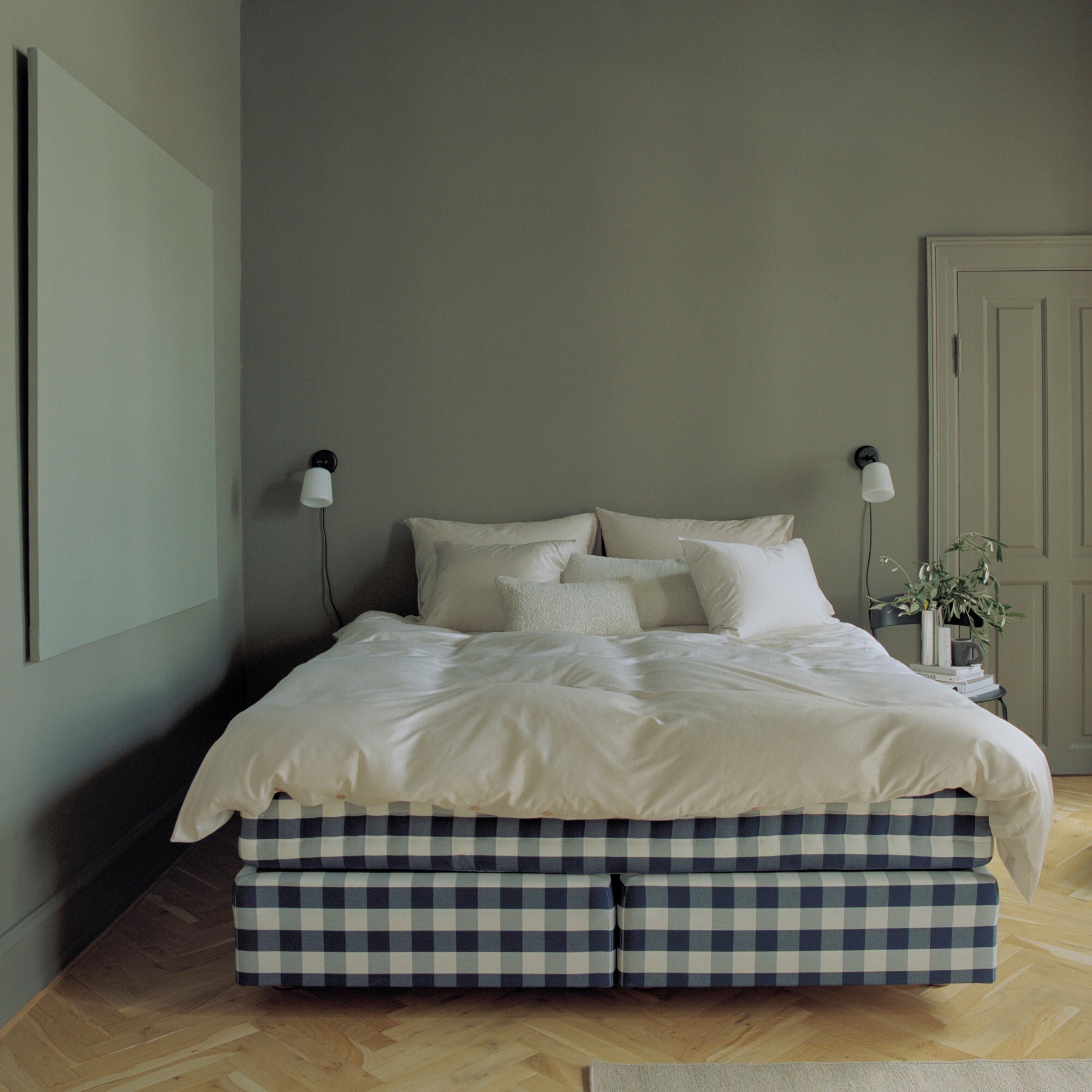 Material New Editions Wall Lamp Opal Glass