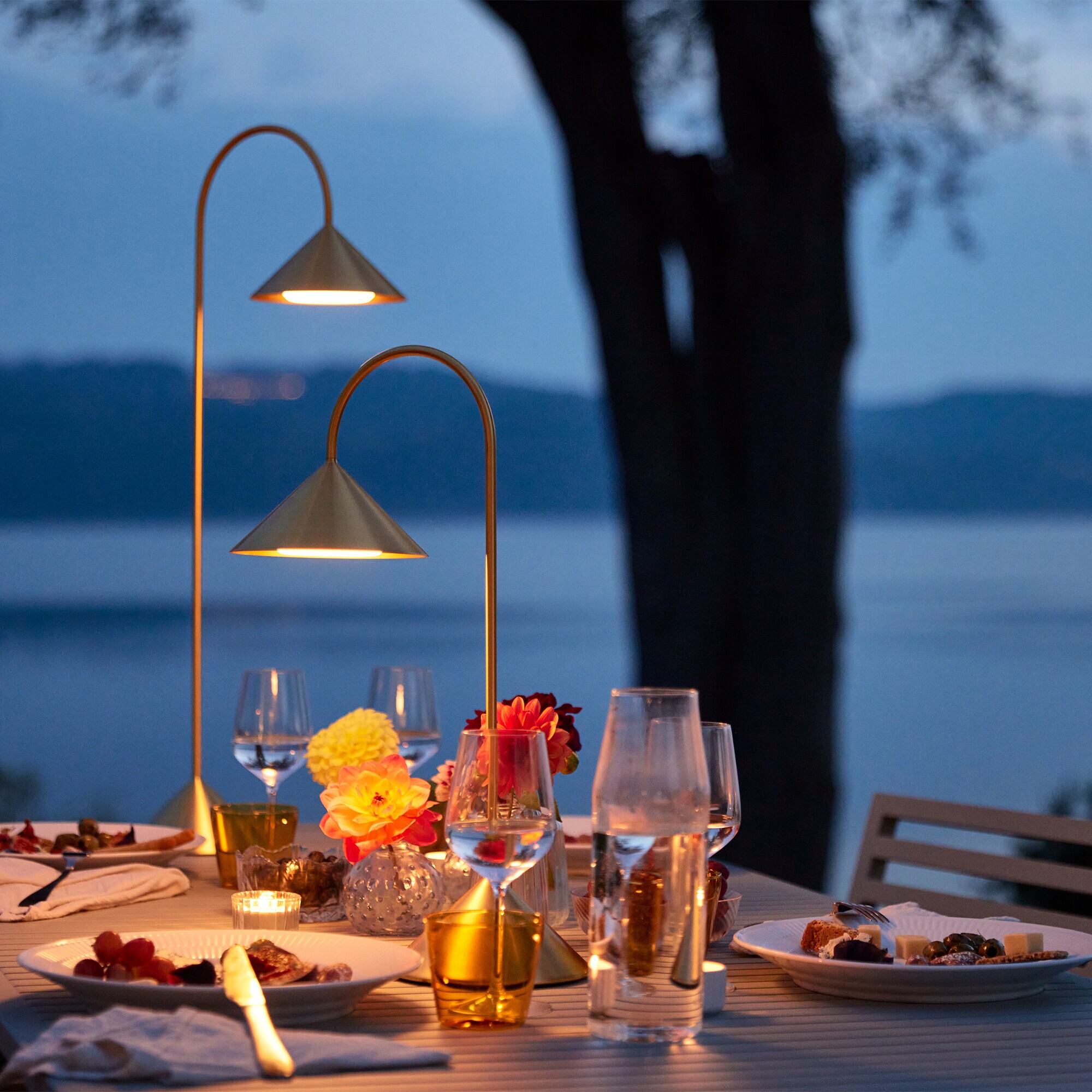 Grasp LED Battery Lamp Portable H 72cm