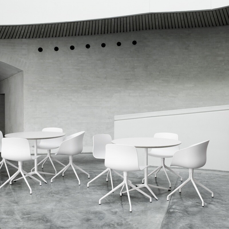 About a Chair AAC 20 2.0 Swivel Chair White Base