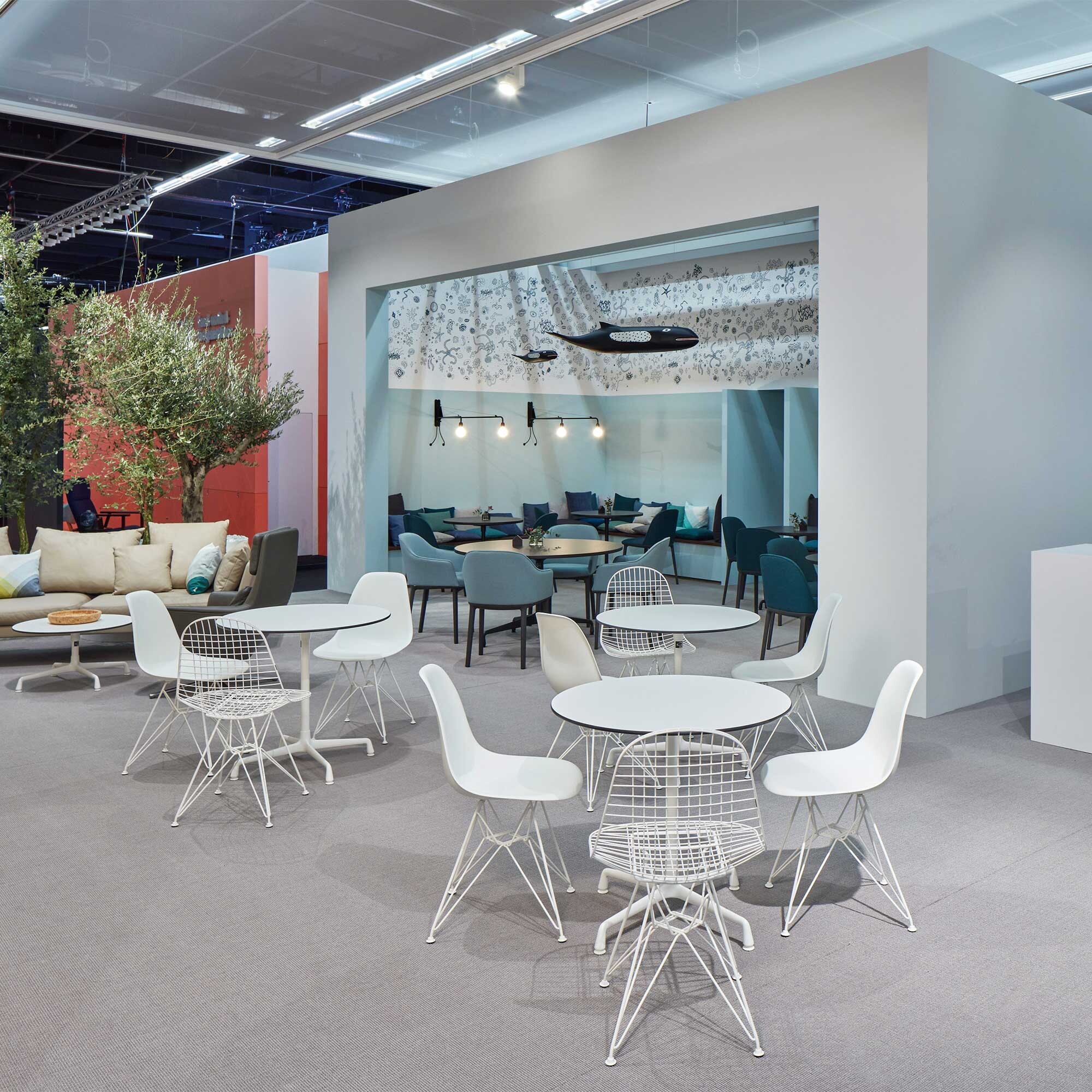 Eames Plastic Side Chair DSR White Base