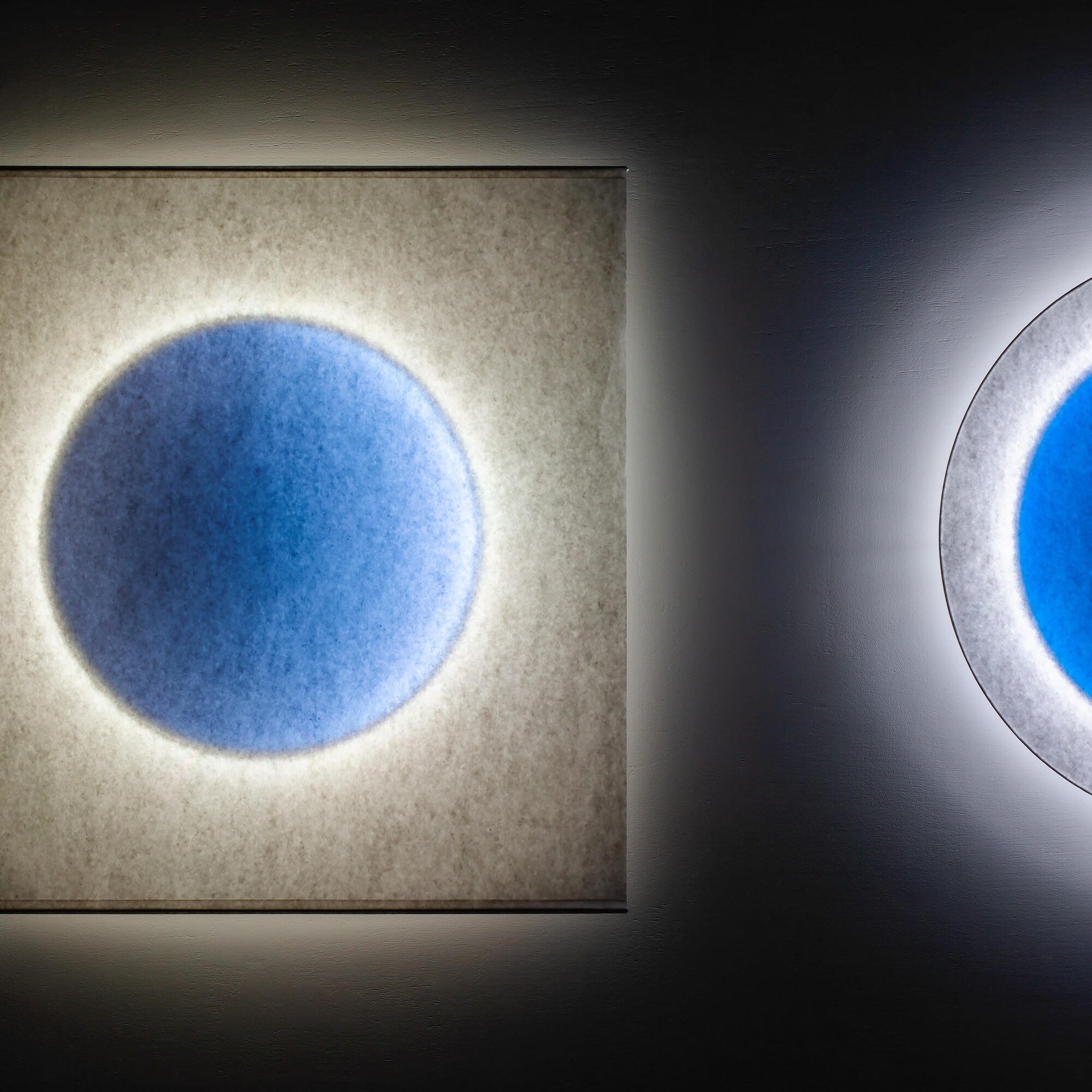 Moodmoon RGBW SQ105 LED Wall Lamp