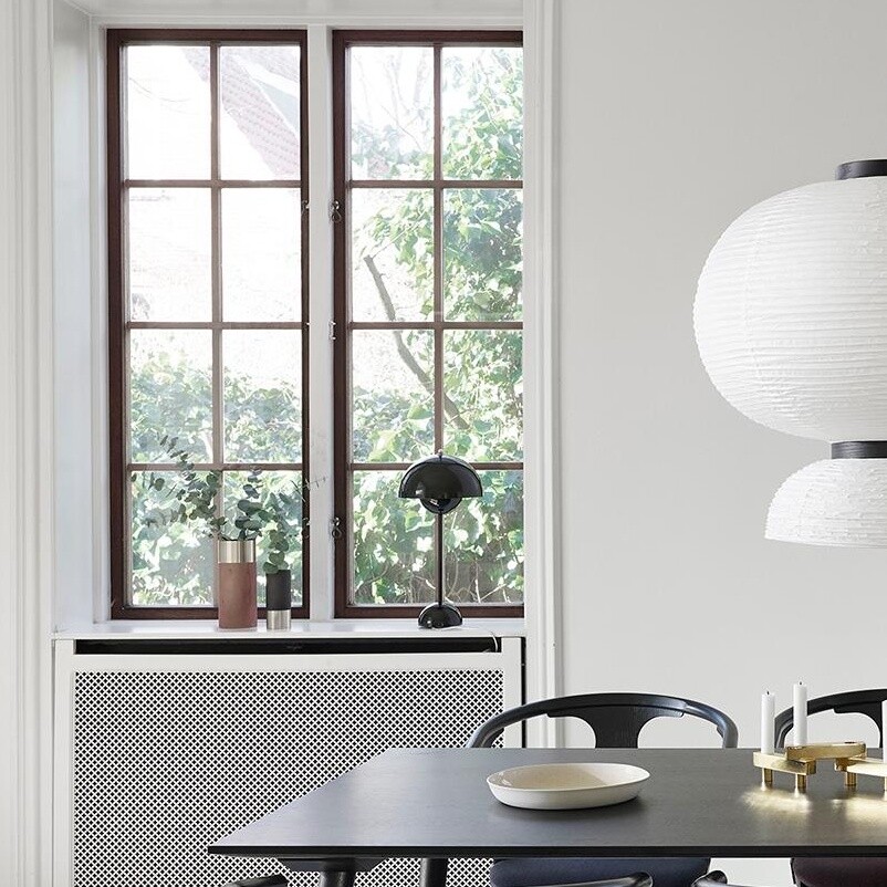 Flowerpot VP3 Table Lamp