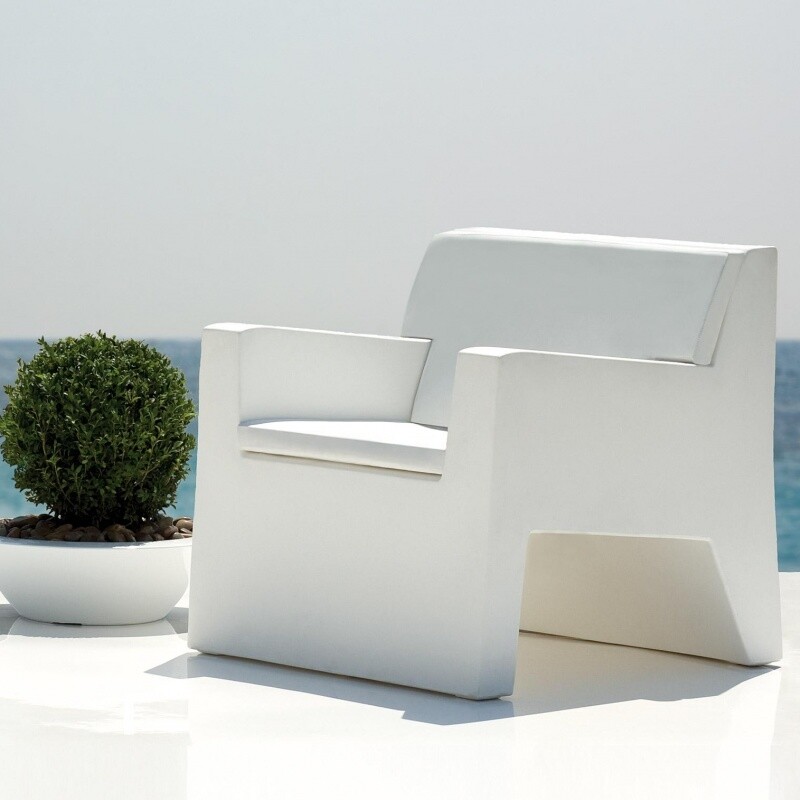 Jut Oudoor Easy Chair