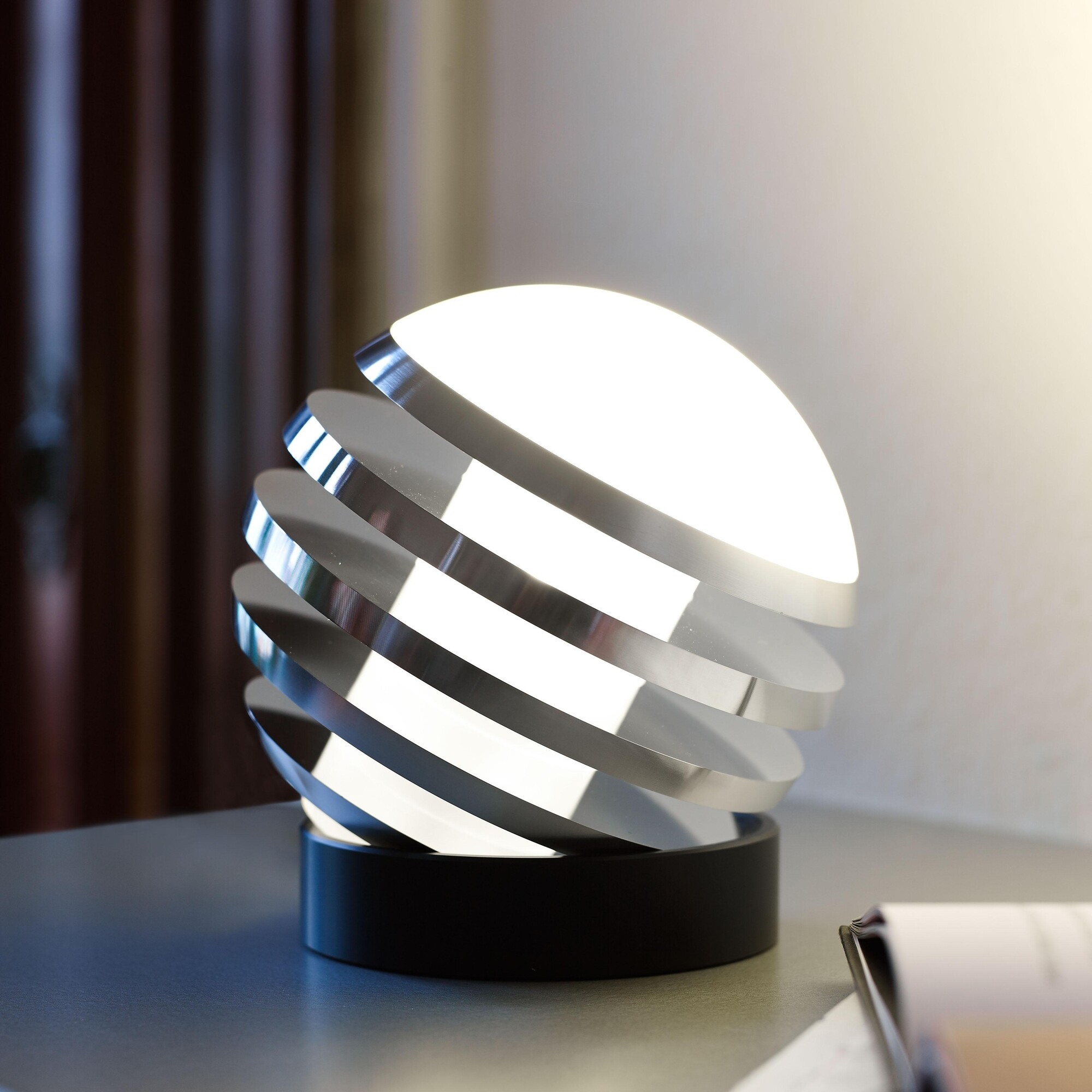 Bulo LED Table Lamp