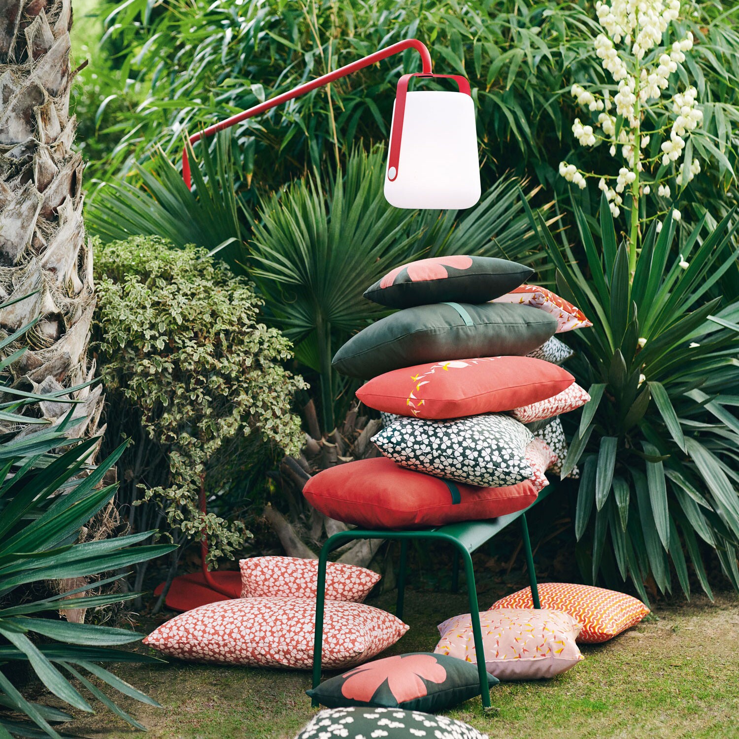 Luxembourg Garden Bench 3/4 Places