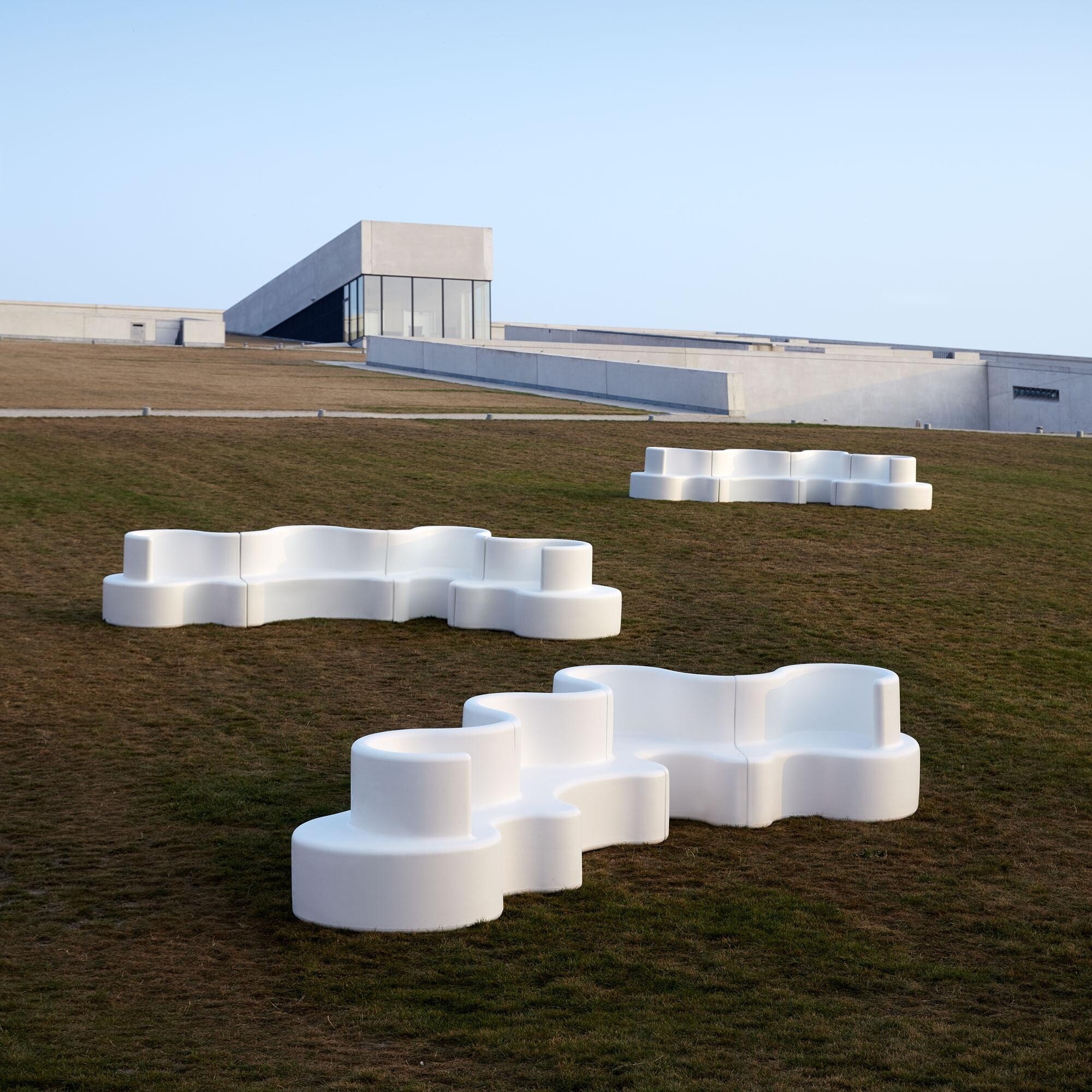 Cloverleaf In/Outdoor Sofa 371x158x80cm