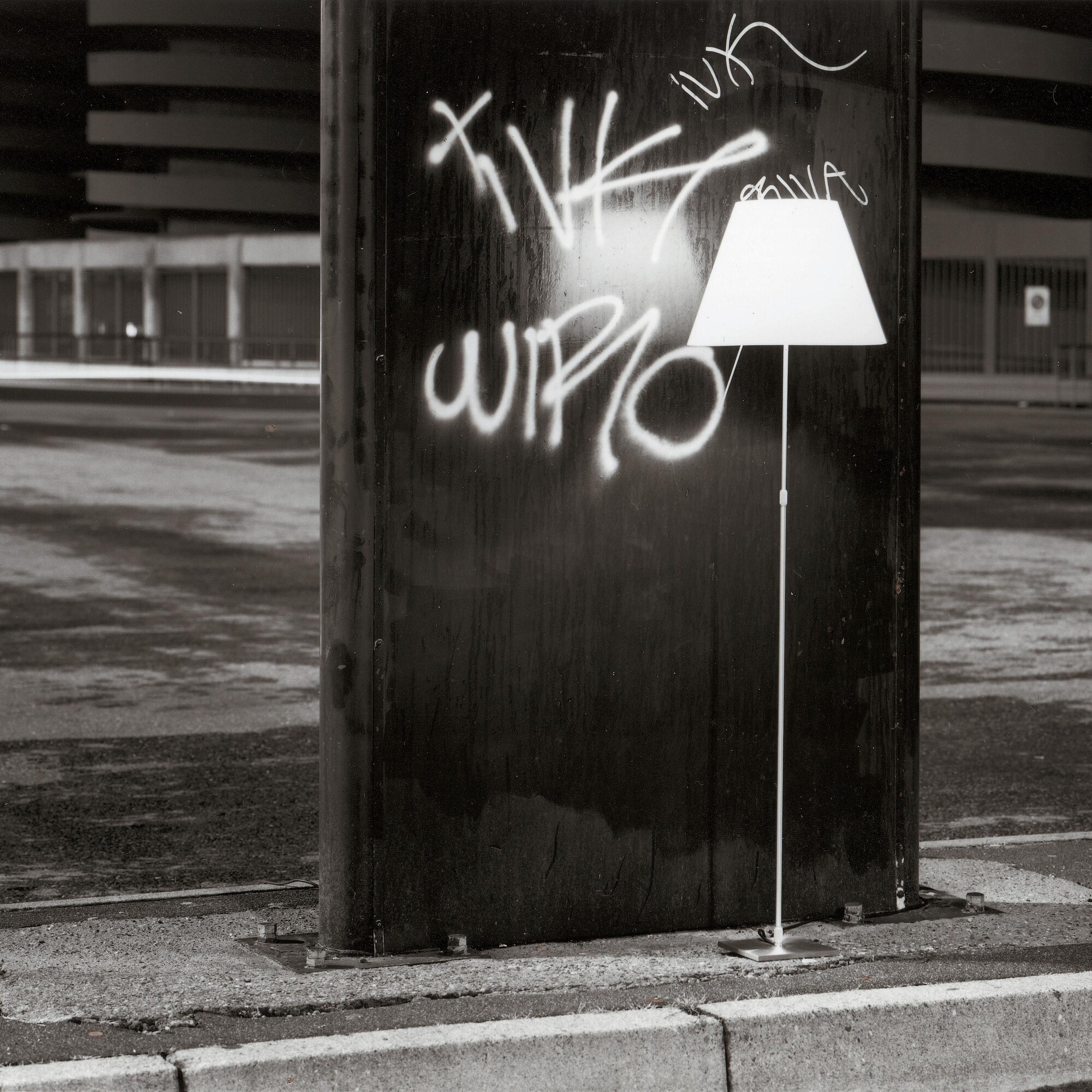 Costanza Terra Floor Lamp Telescope/Dimmer