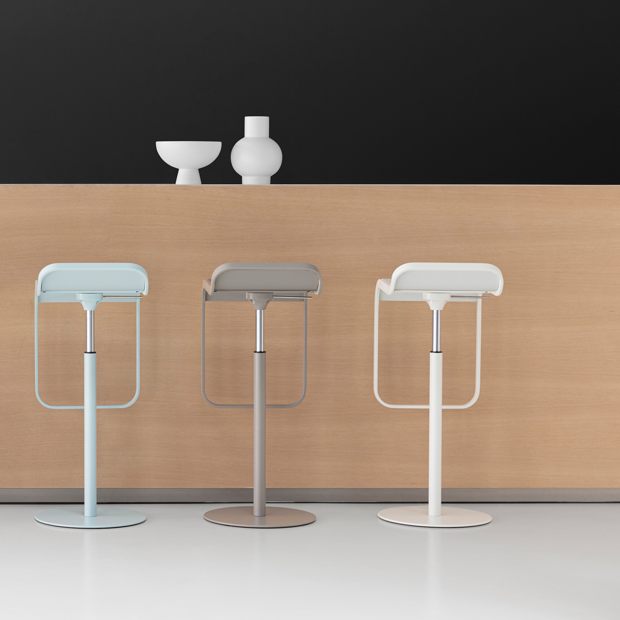 Lem S80 Bar Stool Powder-Coated Frame 66-79