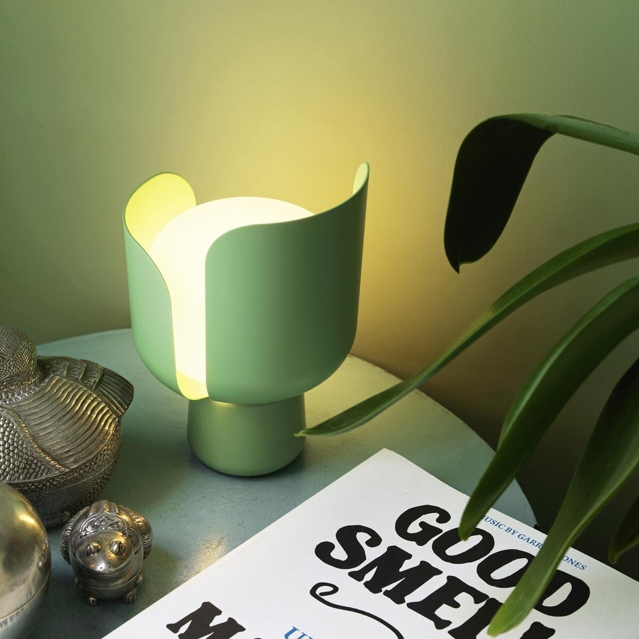 Blom Table Lamp