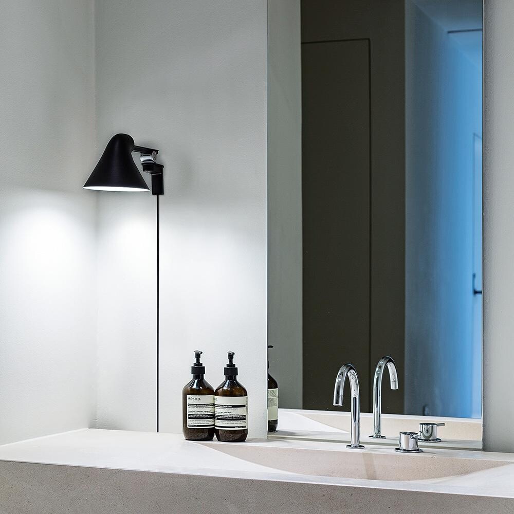 NJP LED Wall Lamp short