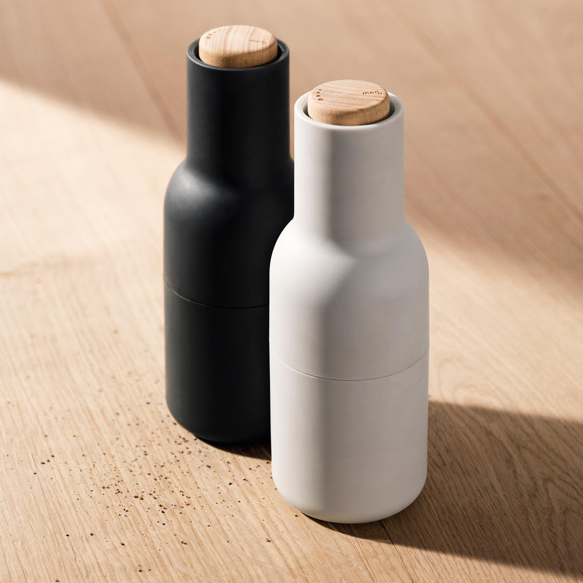 Bottle Grinder Set of 2 With Beech Wood Lid