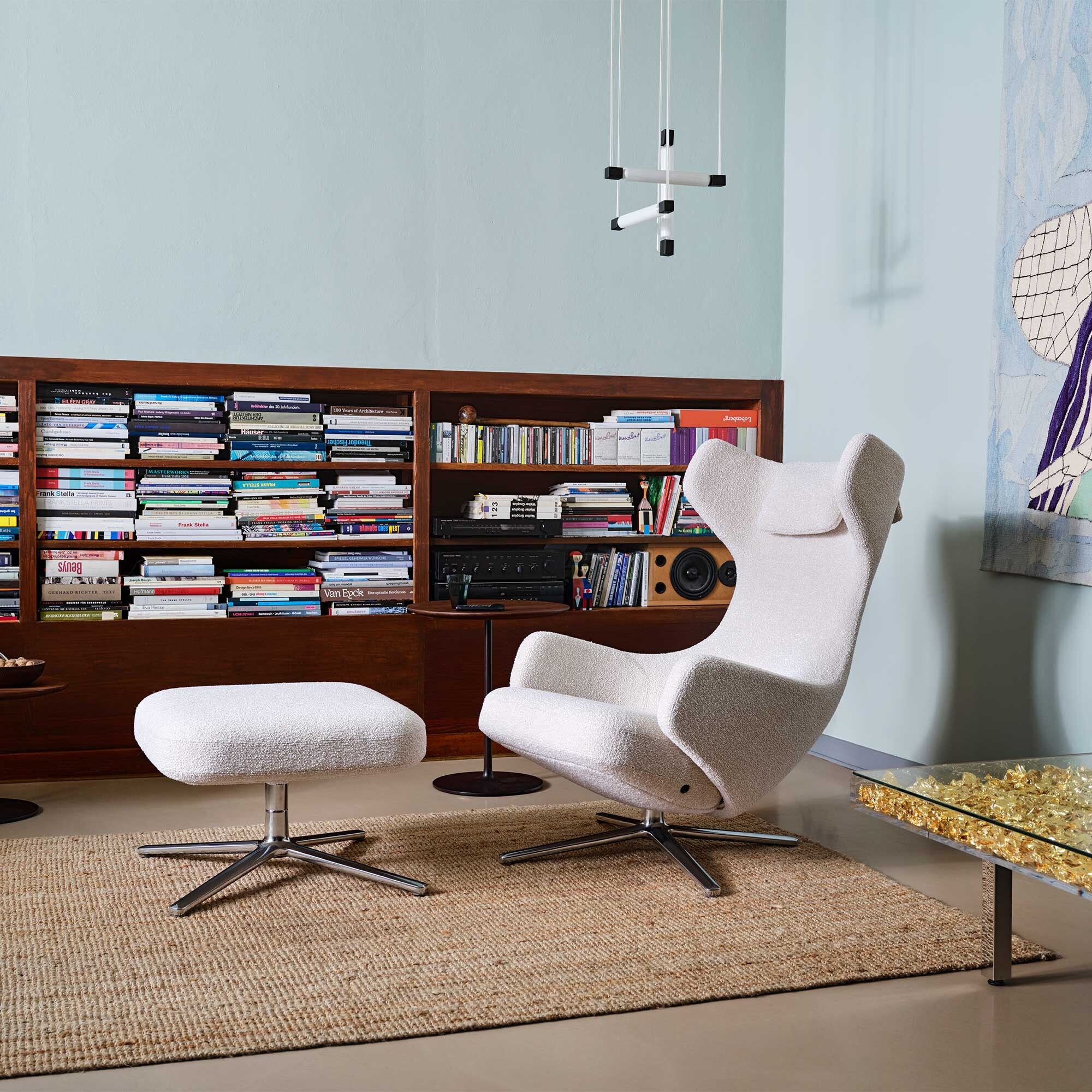 Grand Repos Lounge Chair & Ottoman Fabric