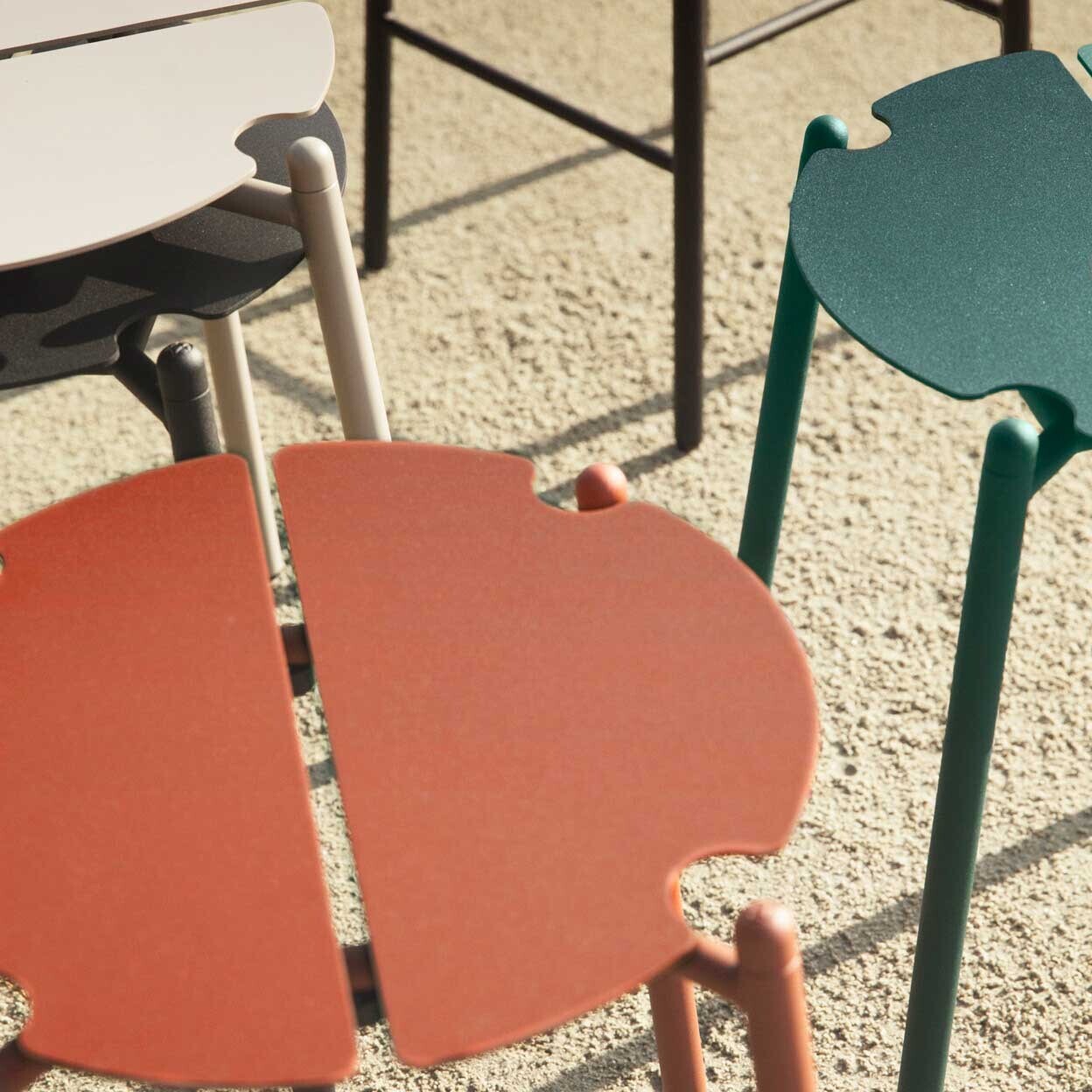 Novo Outdoor Stool