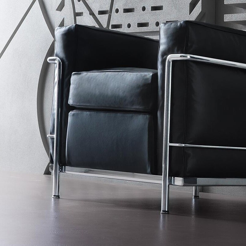 LC2 Fauteuil Grand Confort petit modèle