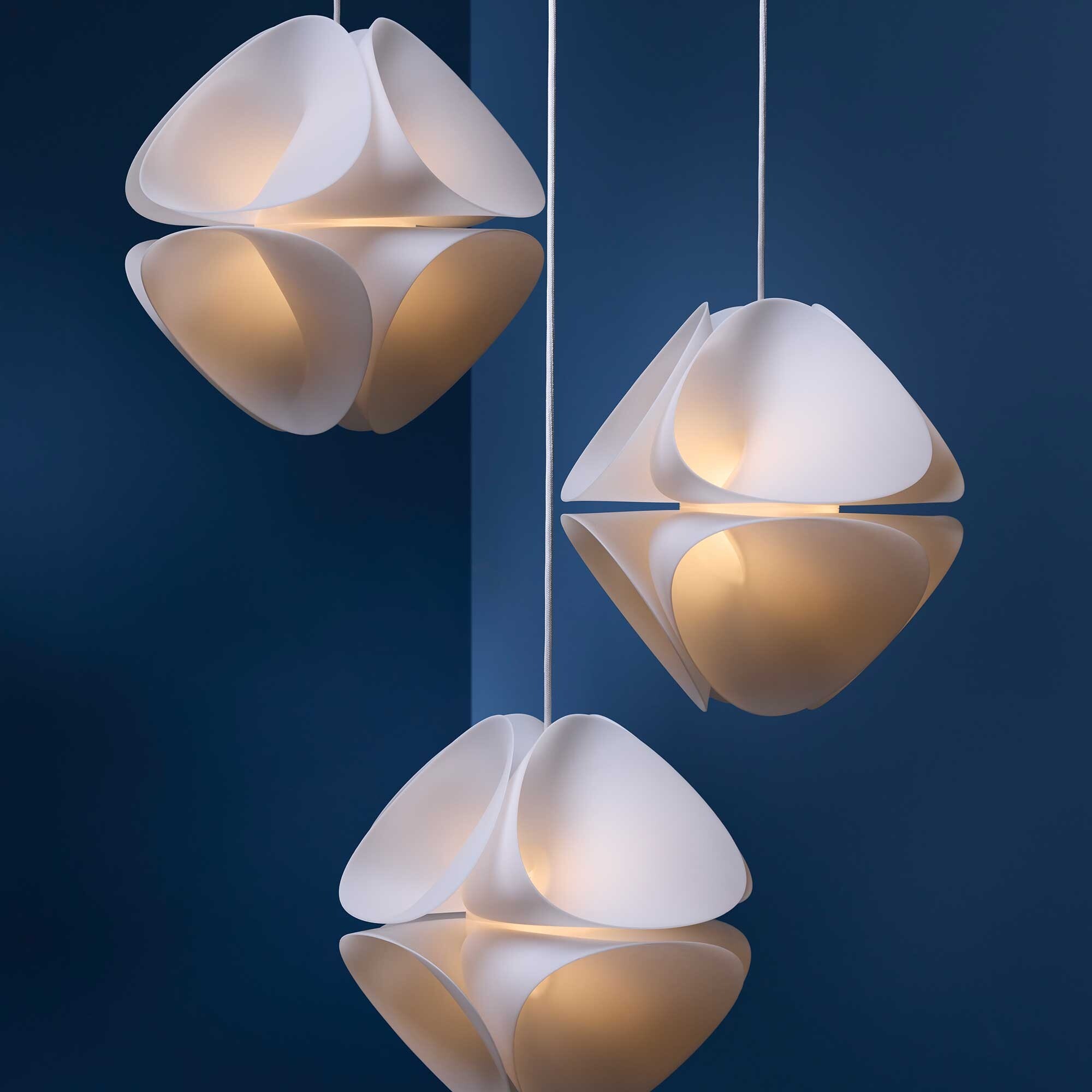 Nova Suspension Lamp