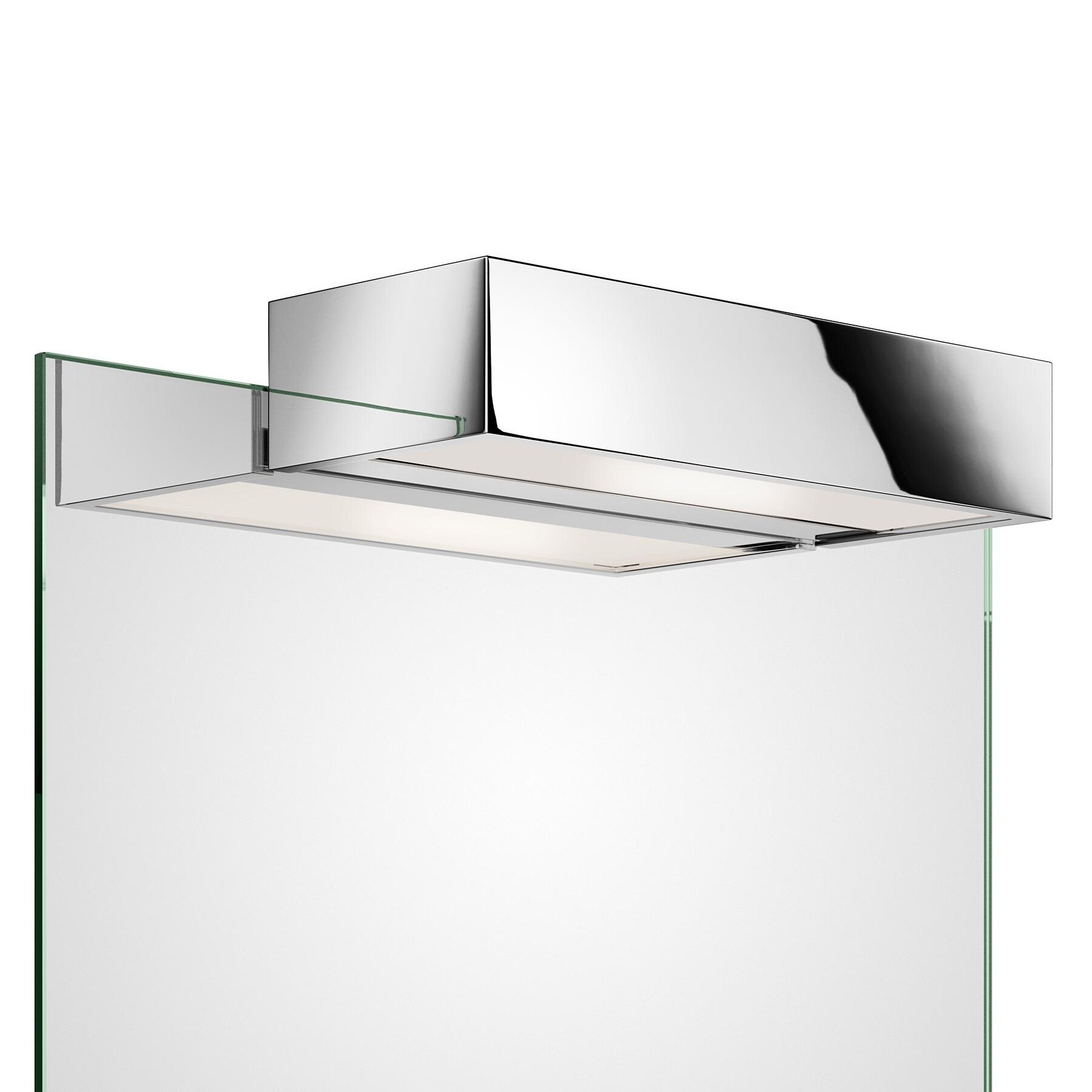 Box 1-25 Mirror Clip Lamp