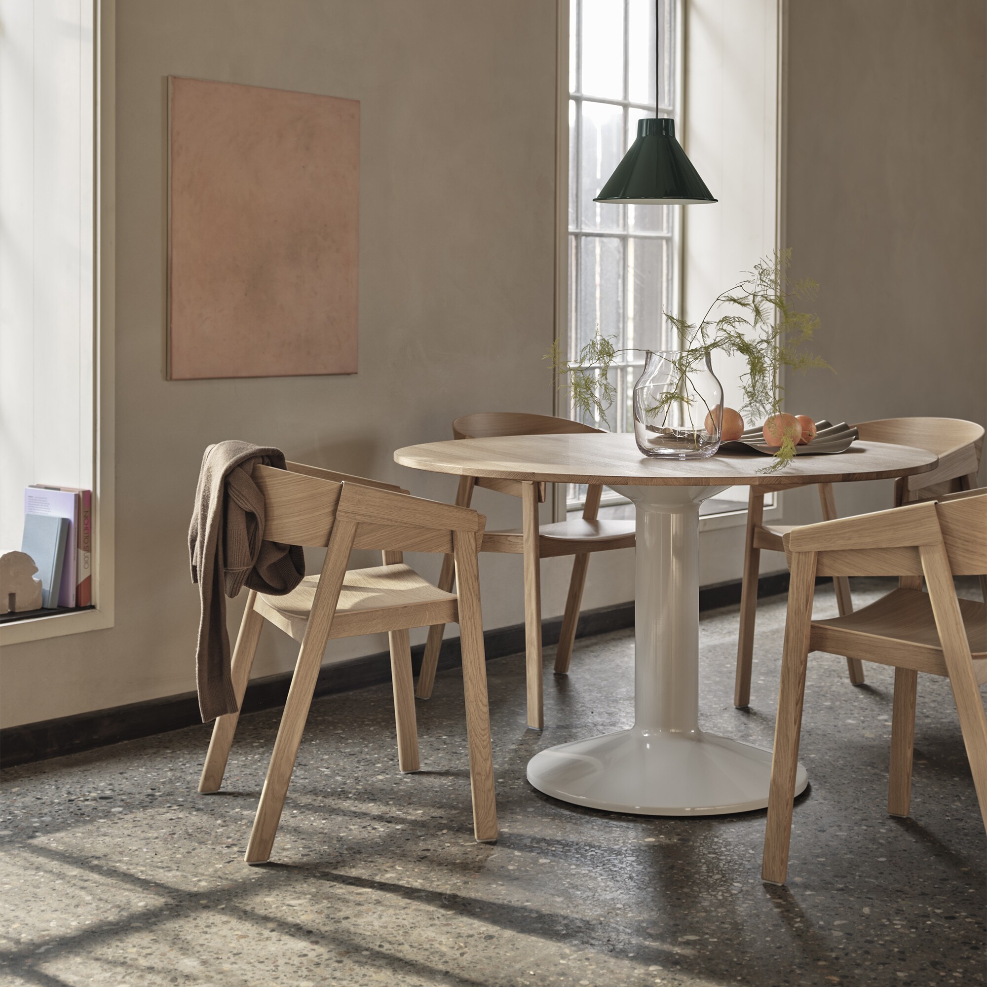 Midst Dining Table Ø140cm Oak