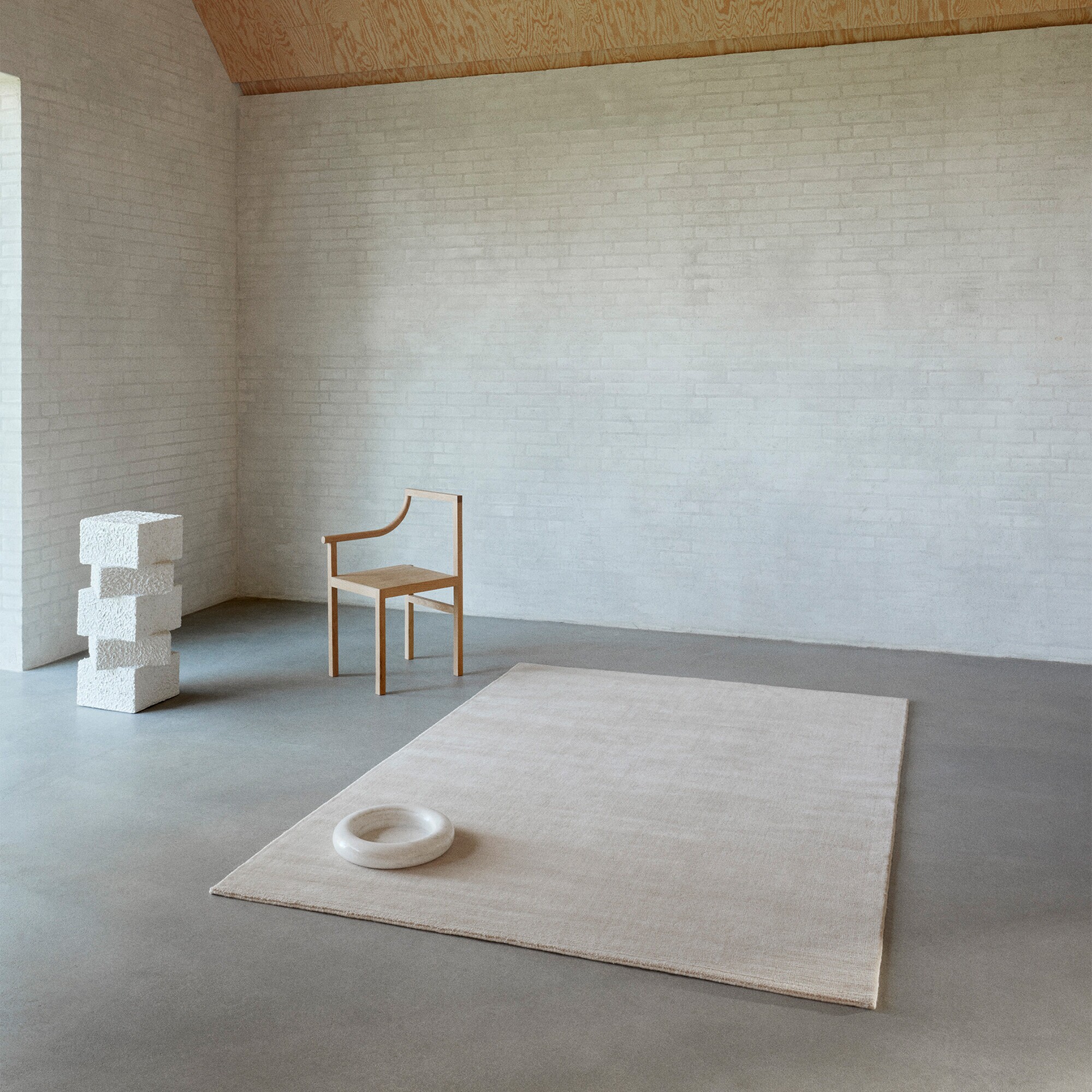 Halo Cloud Wool Rug 140x200cm