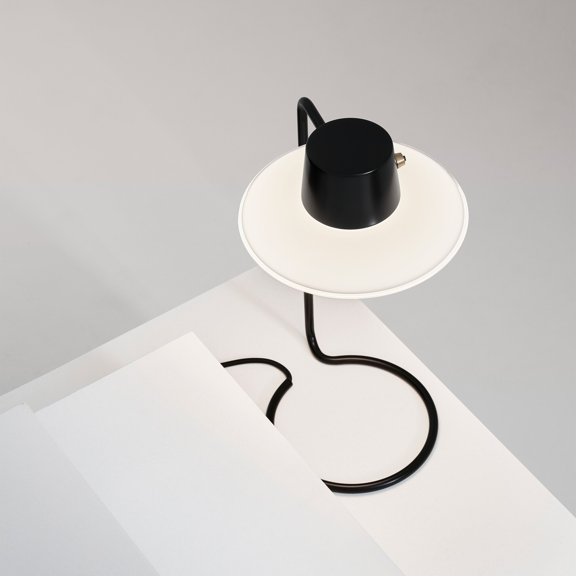 AJ Oxford Table Lamp H 28cm