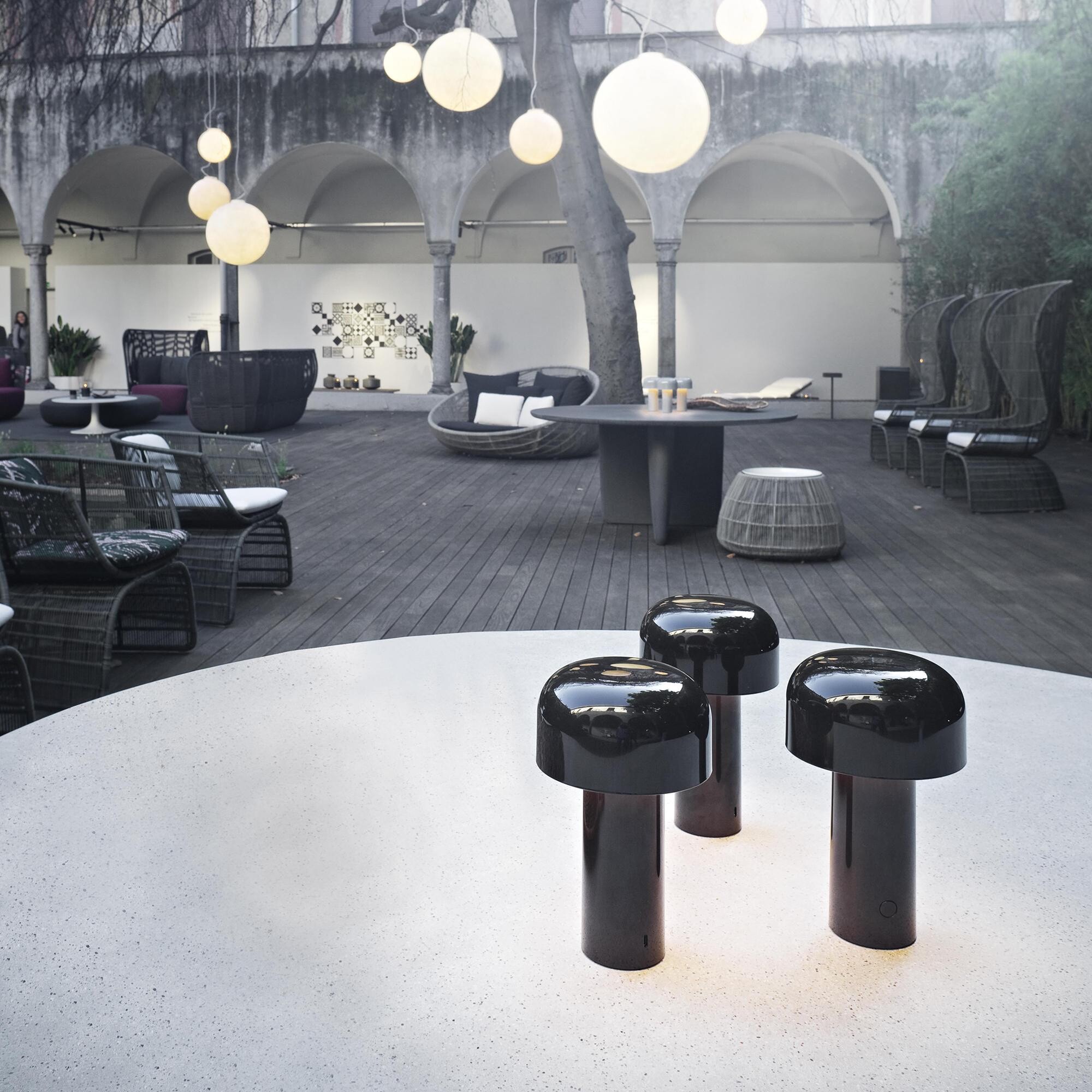 Bellhop LED Lamp With Battery