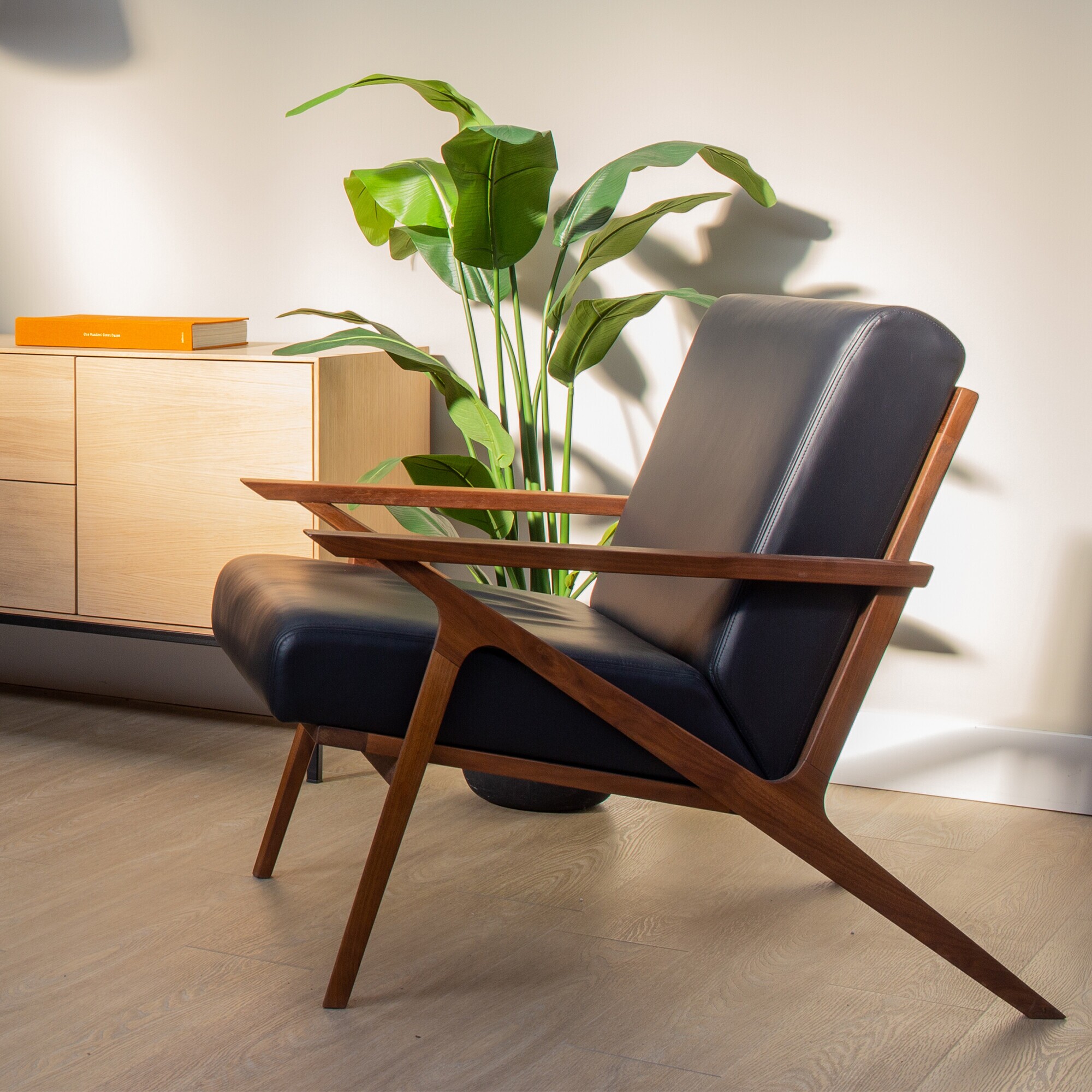 Jesper Lounge Chair