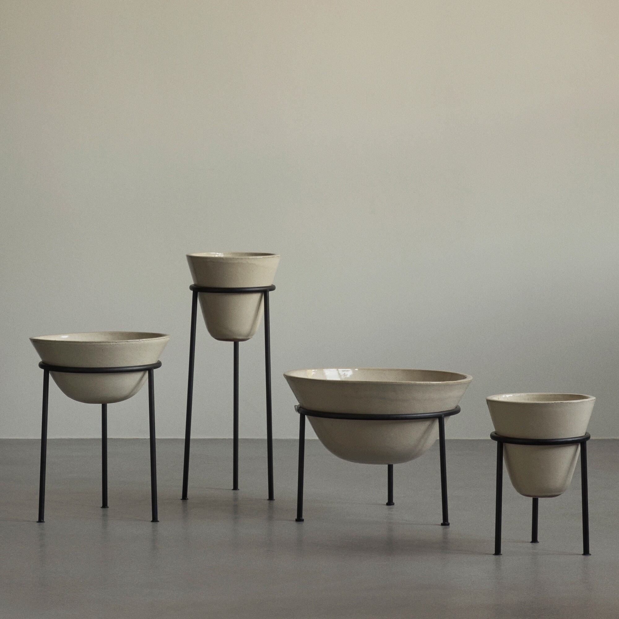 Daiza Planter H 35cm, Ø 48cm