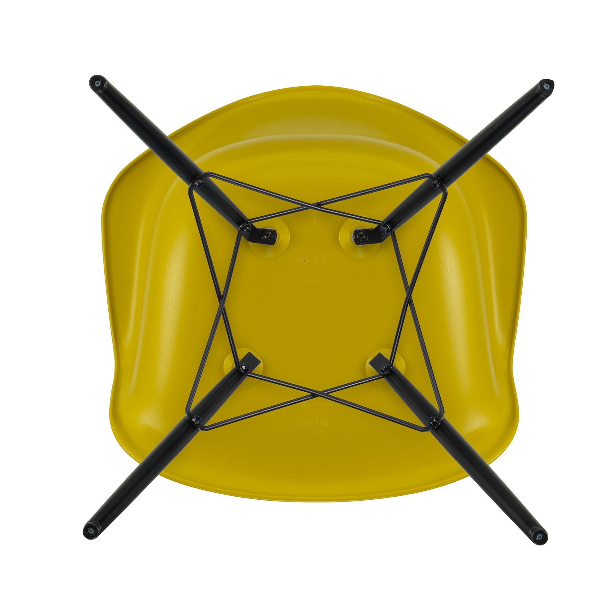 Eames Plastic Armchair DAW RE Black Maple Base