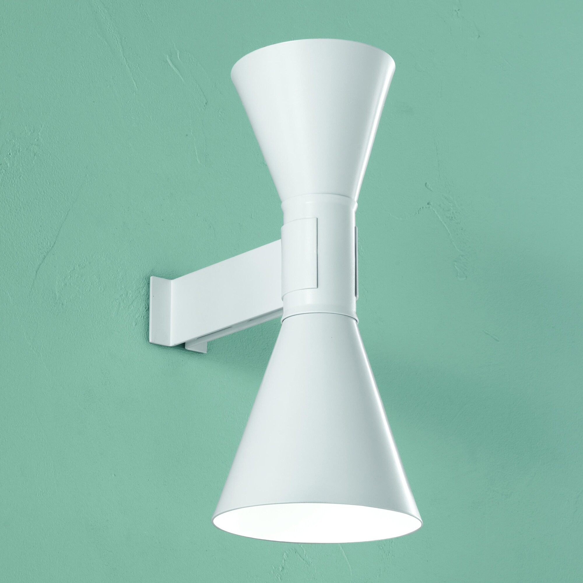 Applique de Marseille Wall Lamp