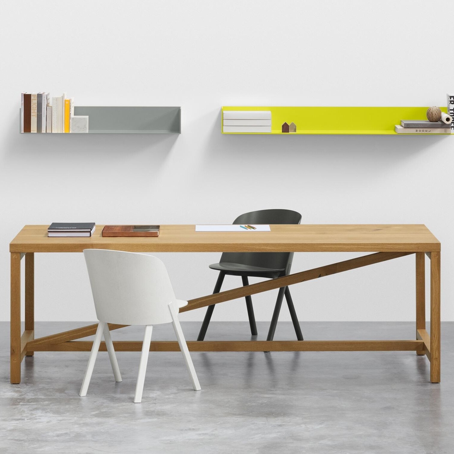 e15 TA21 Platz Dining Table H 75cm