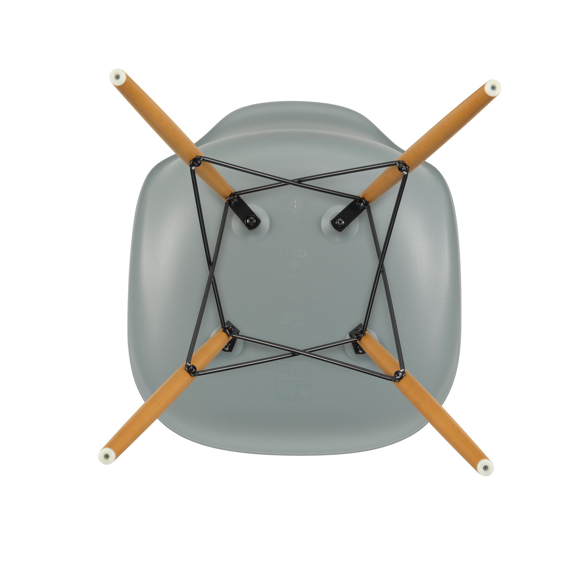 Eames Plastic Side Chair DSW RE Golden Maple