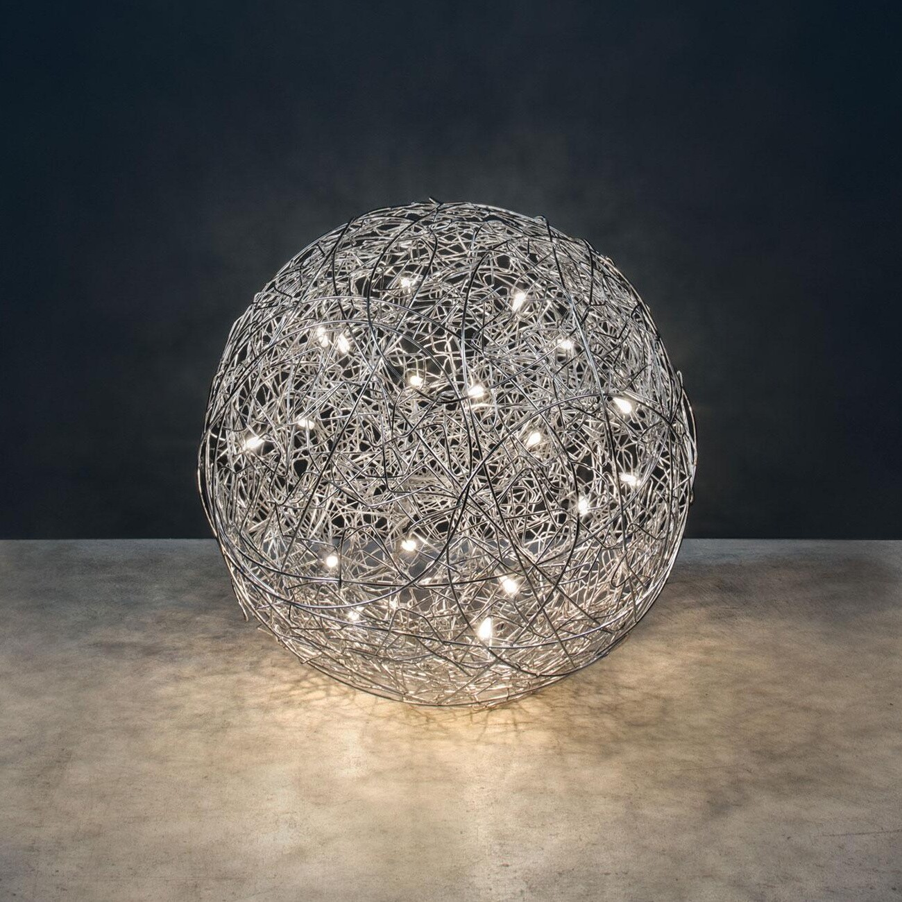 Fil de Fer F Floor Lamp