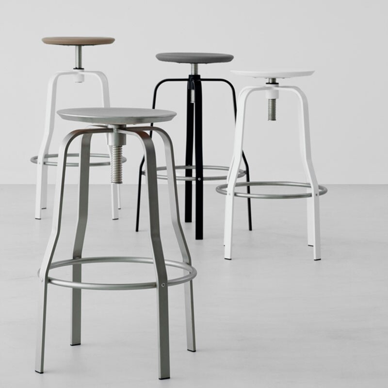 Giro S106 Stool Seat Wood 66-76cm