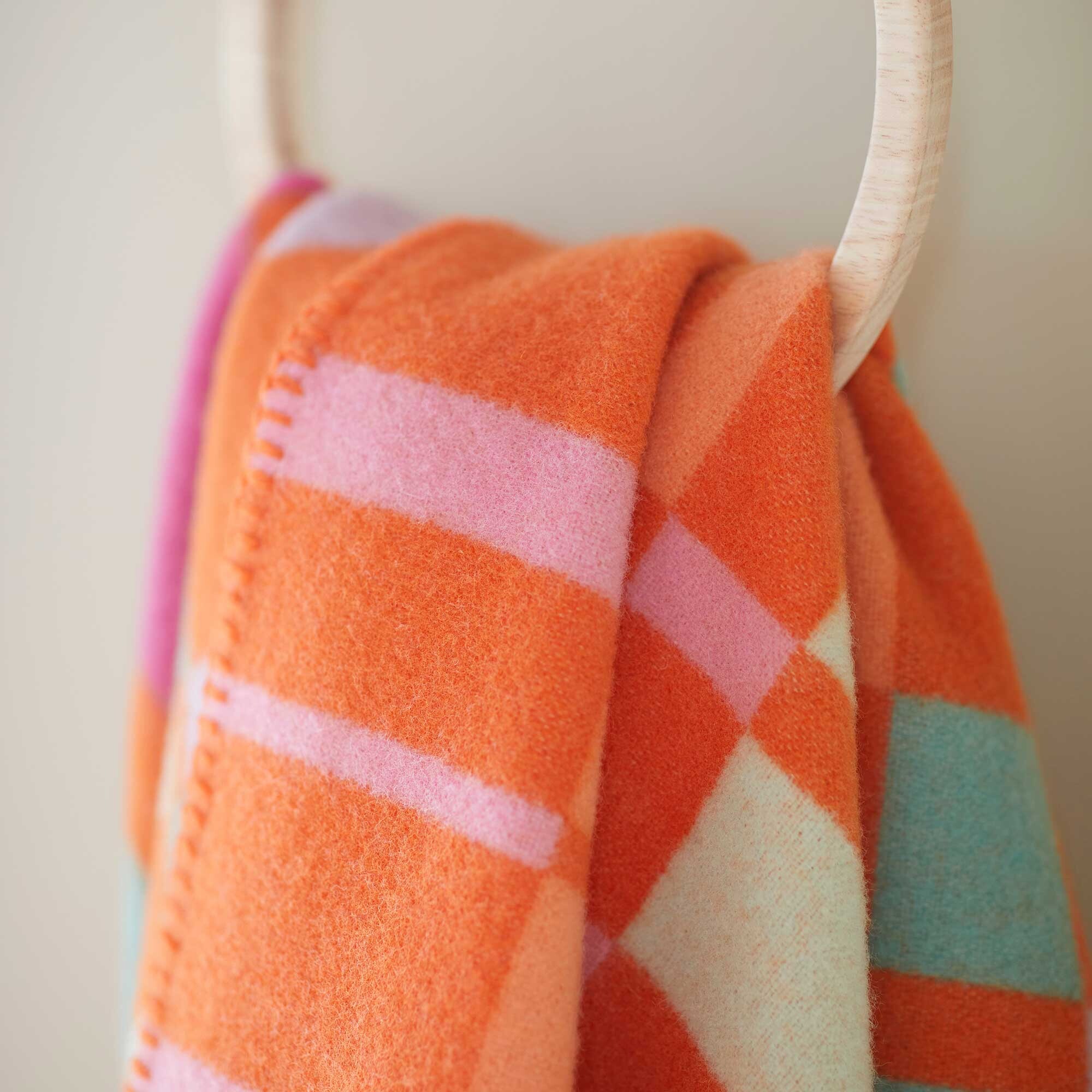 City Plaid/Throw 135x200cm