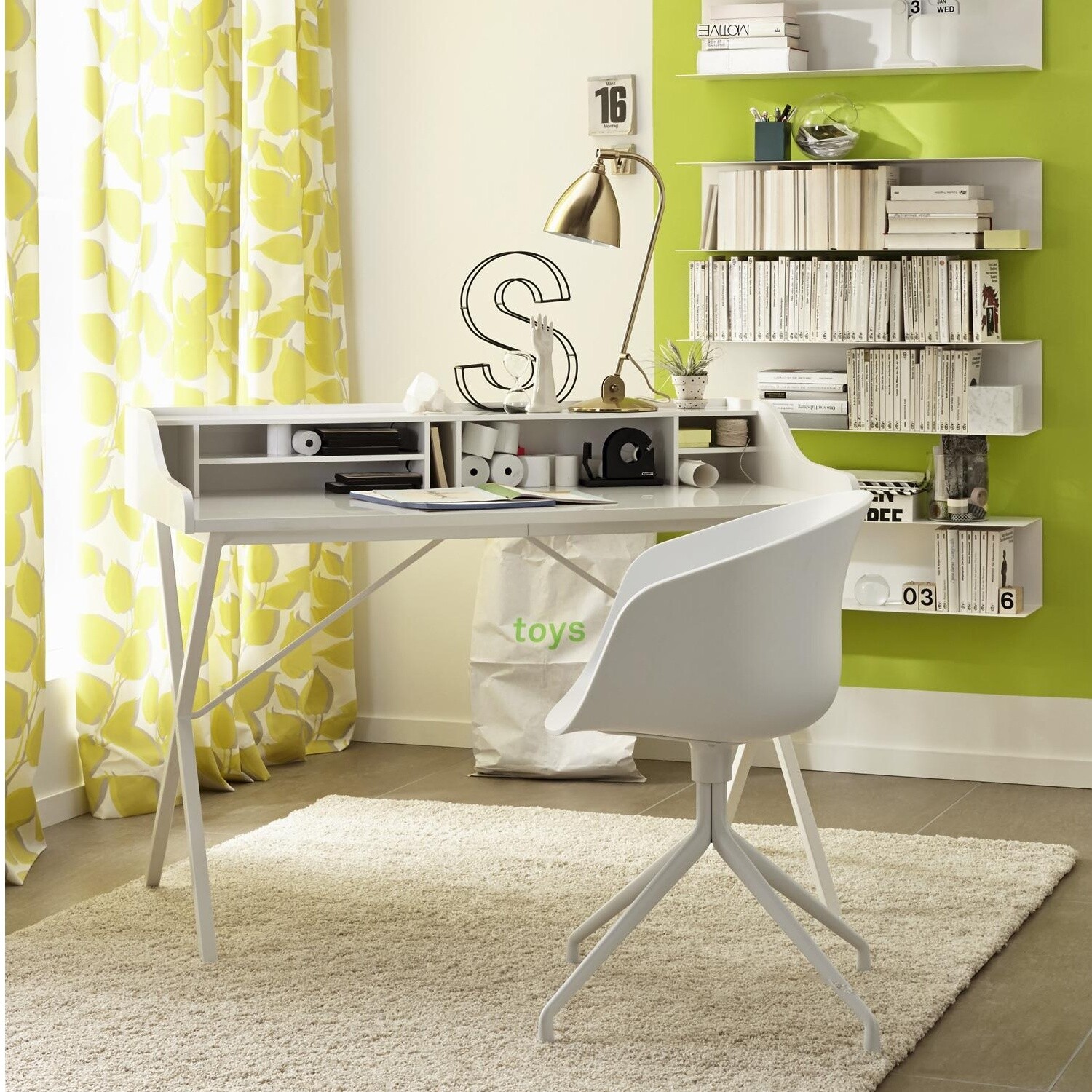 Bestlite BL2 Table Lamp