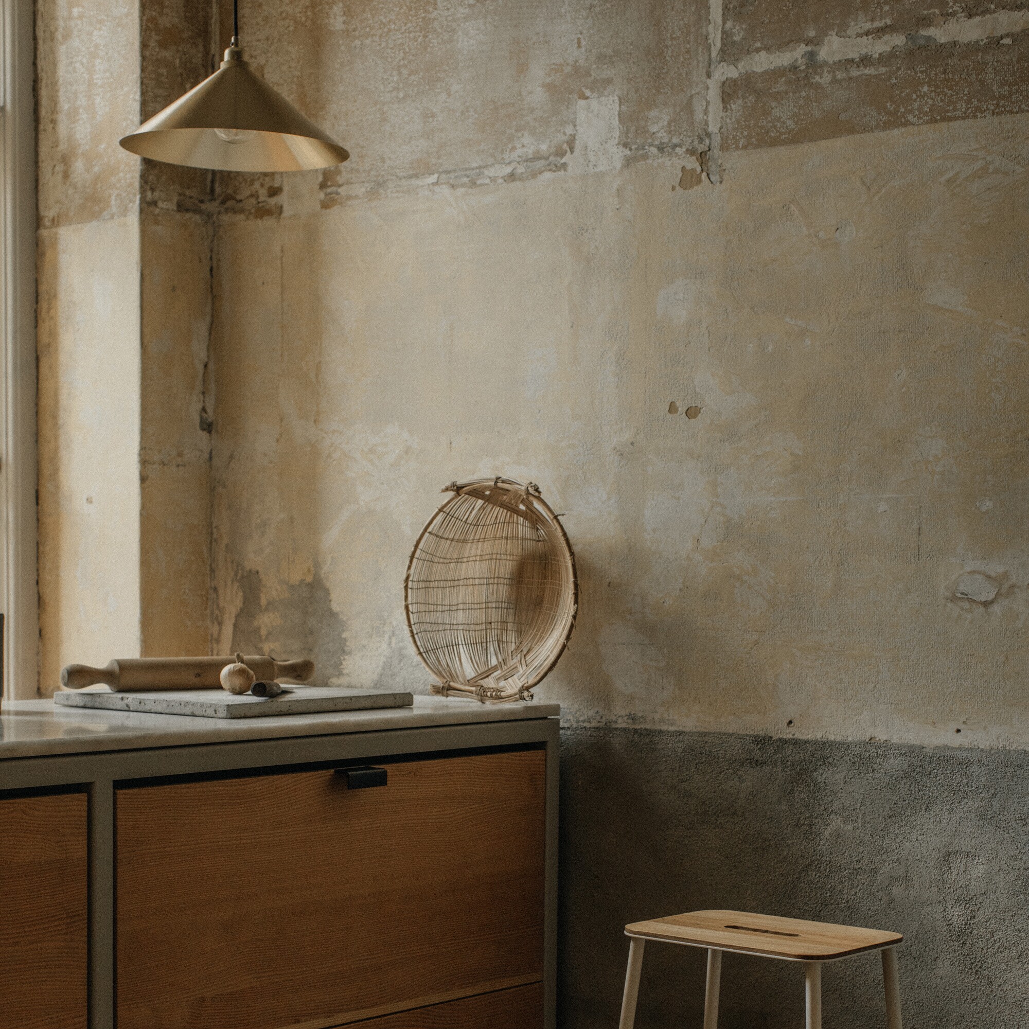 Cone Shade Suspension Lamp