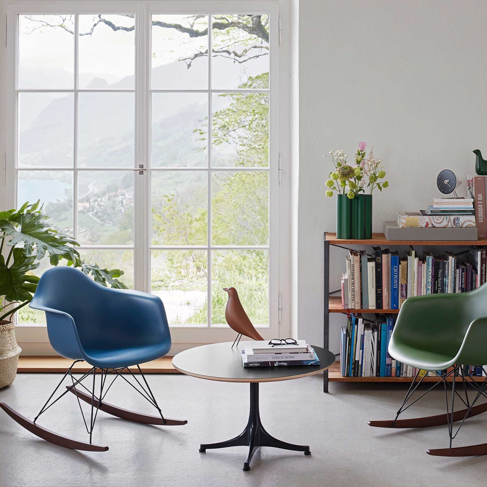 Eames Plastic Armchair RAR RE Rocking Chair Black